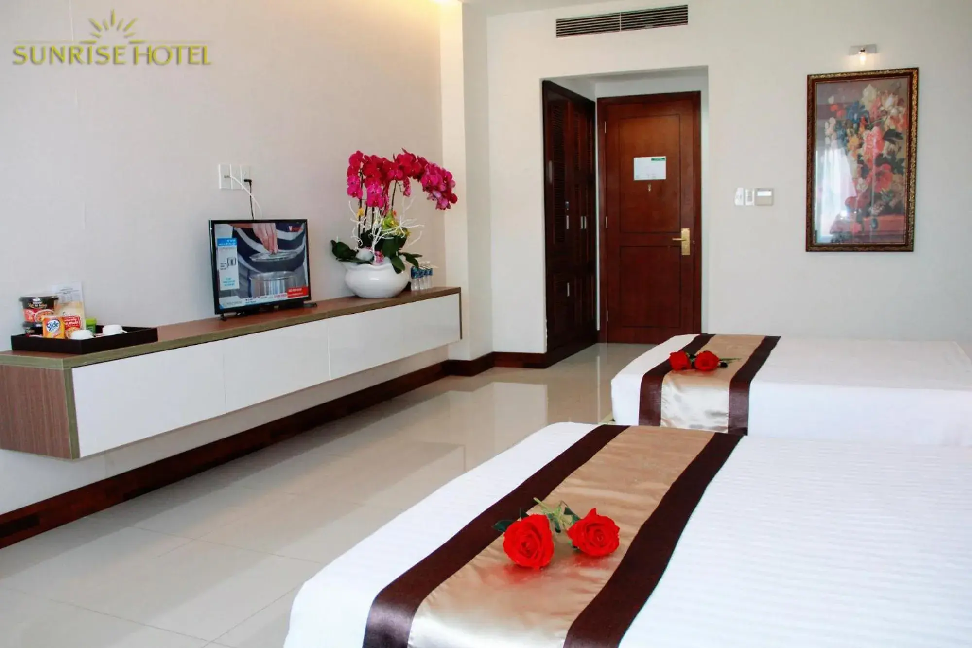 Bed in Sunrise Hotel Bed in Sunrise Hotel