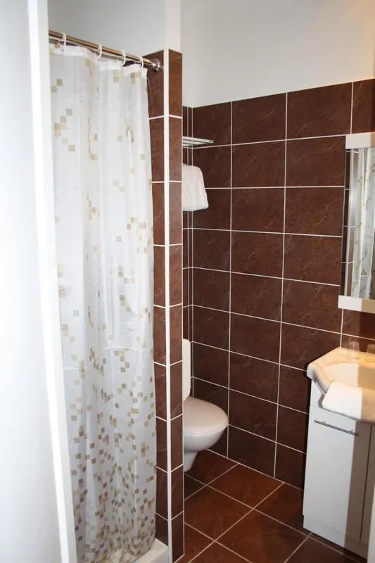 Bathroom in Hôtel Du Midi