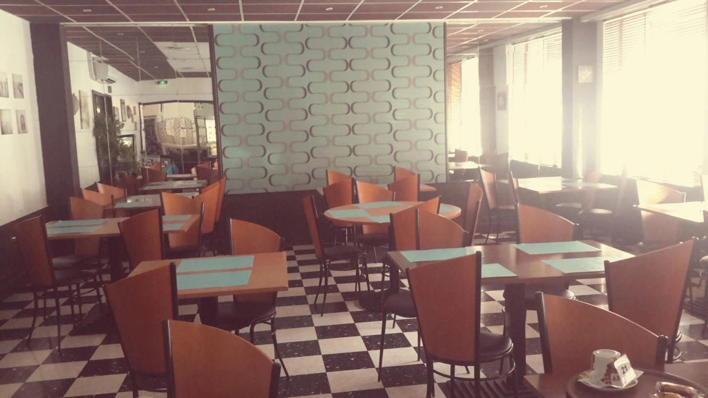 Decorative detail in Hôtel Du Midi