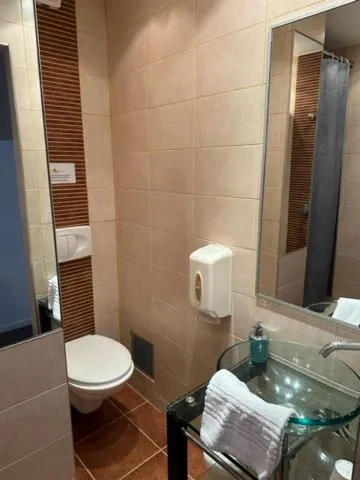 Property building in Hôtel Du Midi