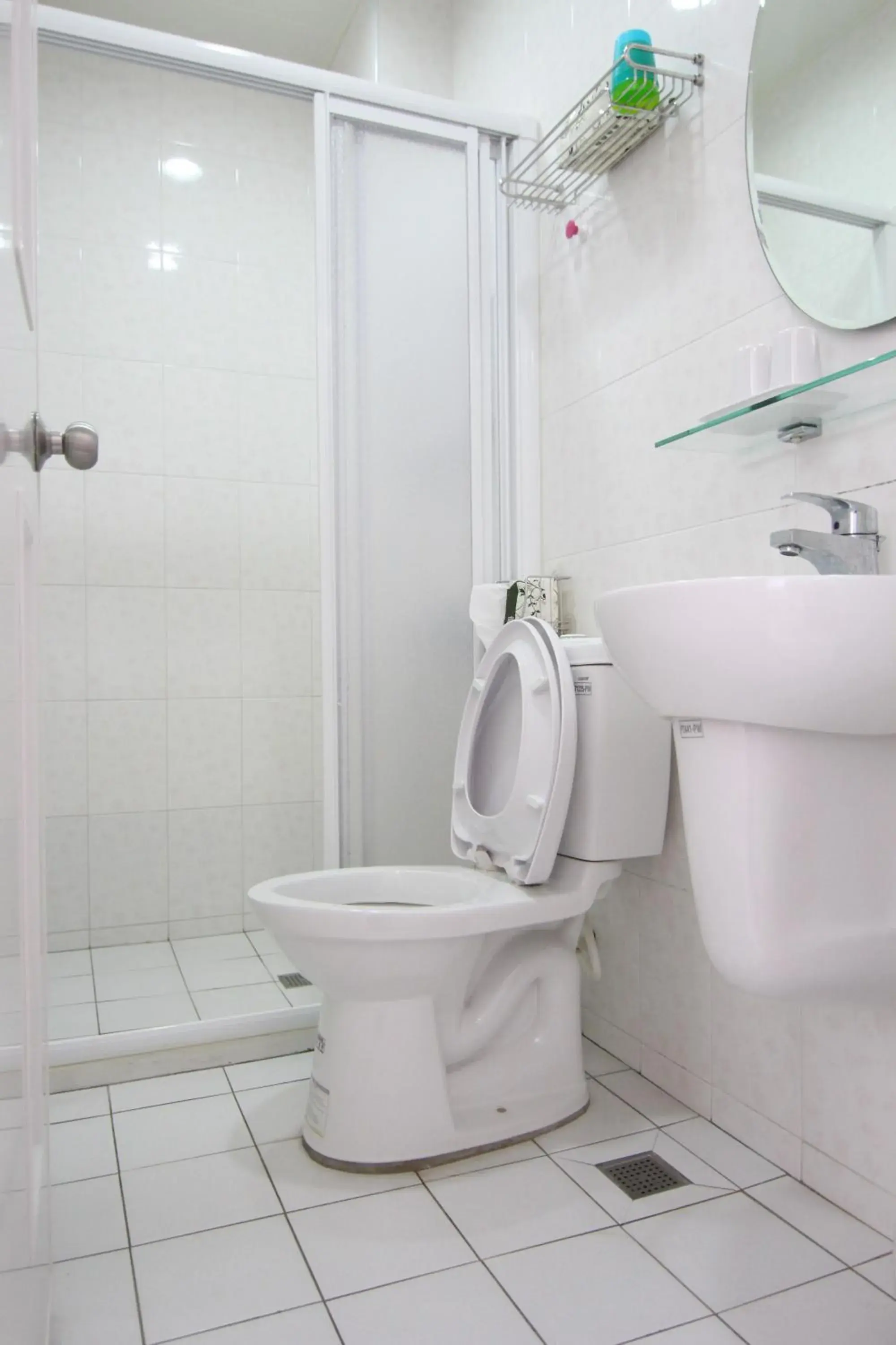 Twin Room with Private Bathroom in Tainan Travel Inn - ChengGong Univ. Twin Room with Private Bathroom in Tainan Travel Inn - ChengGong Univ.