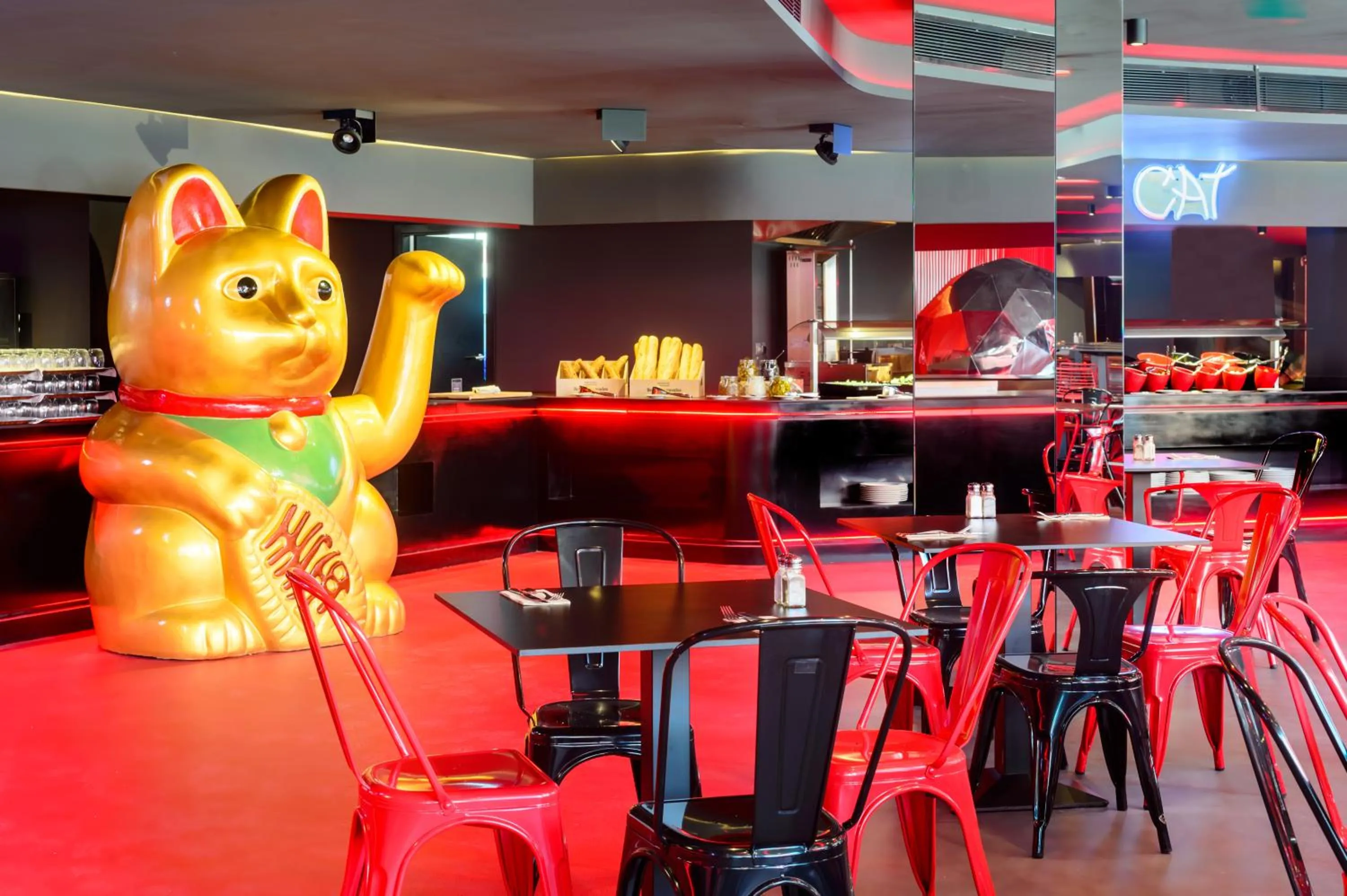 Restaurant/places to eat in Hotel Vibra District - Adults Only