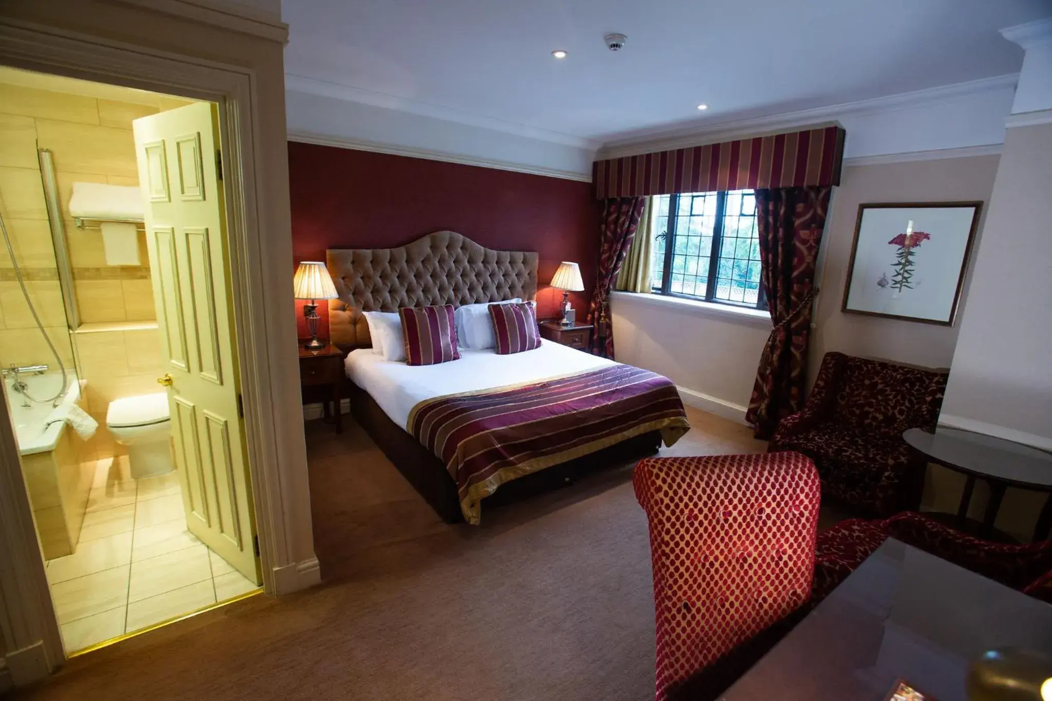 Bed in Inglewood Manor Bed in Inglewood Manor