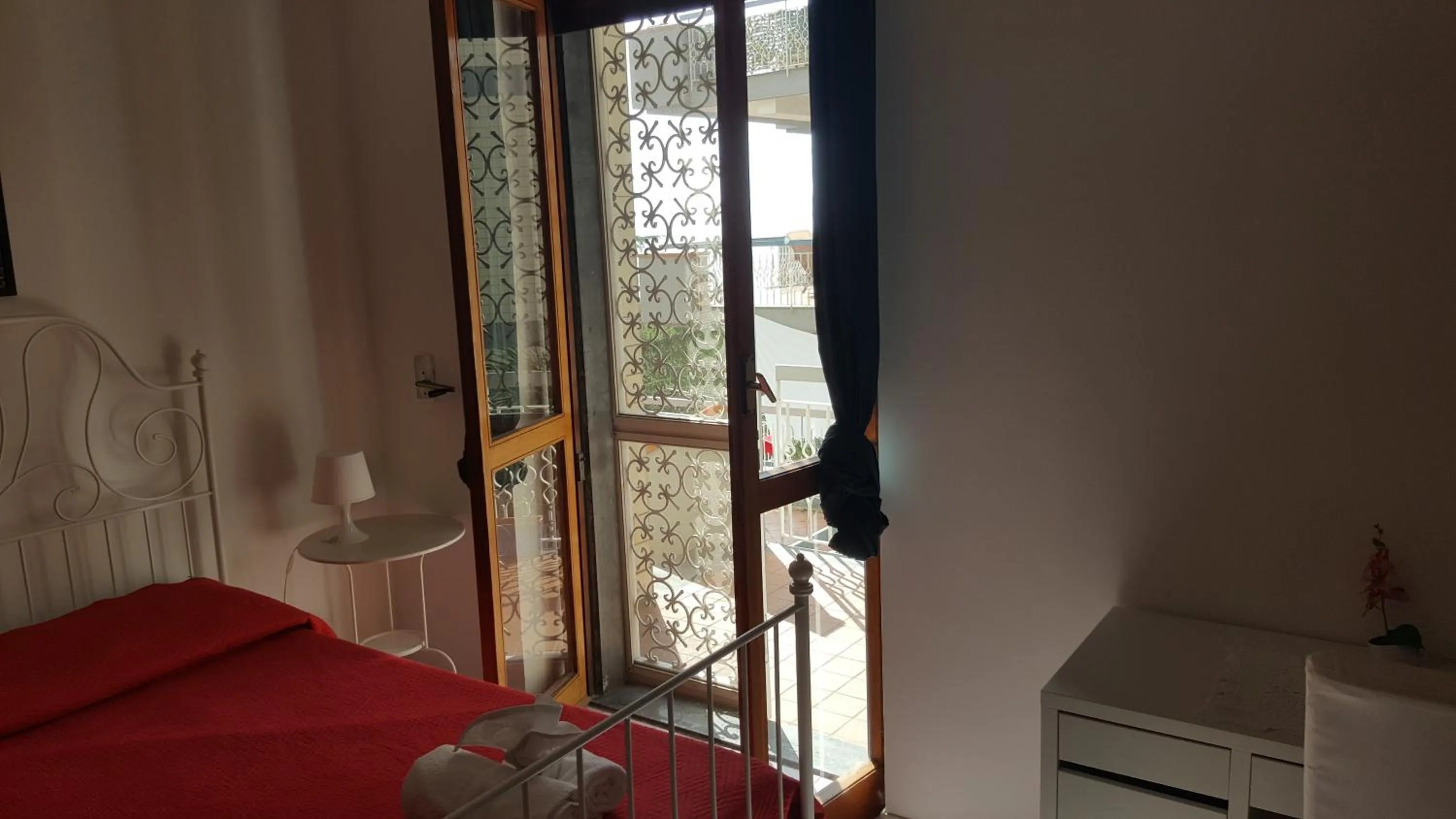 Sea view, Bed in Le ginestre