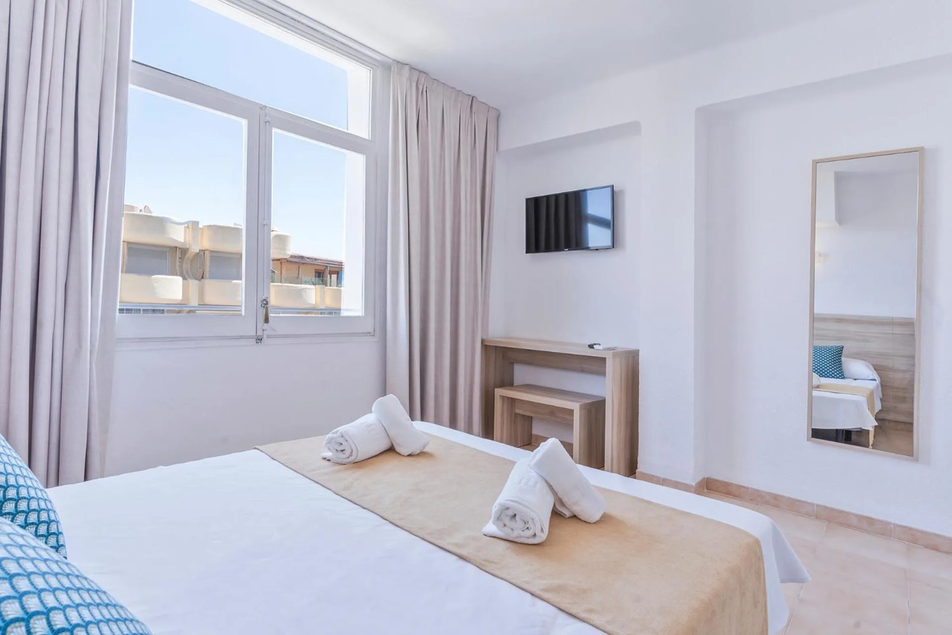 Bed in Suncoast Ibiza Hotel - Adults Only -