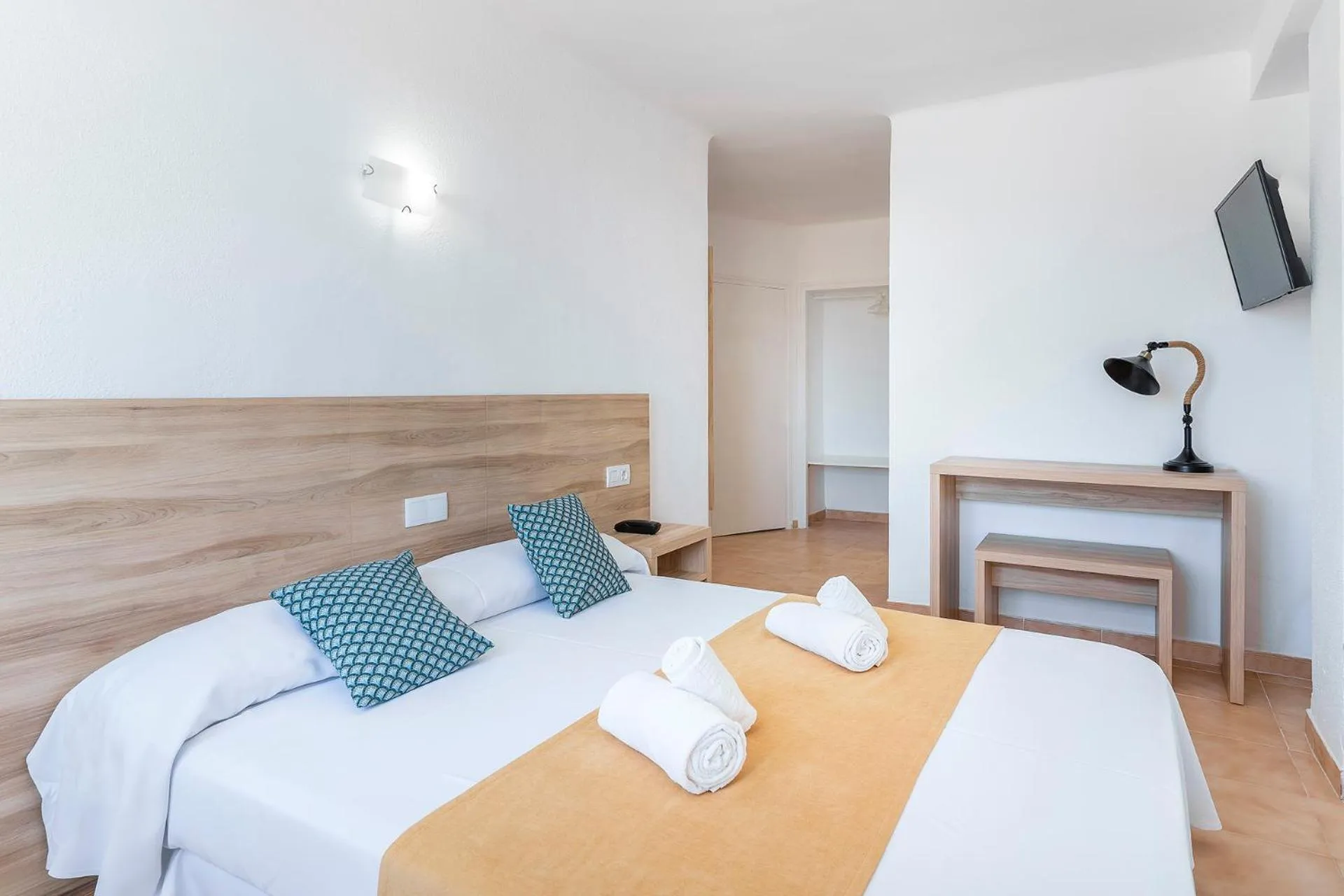 Bed in Suncoast Ibiza Hotel - Adults Only -