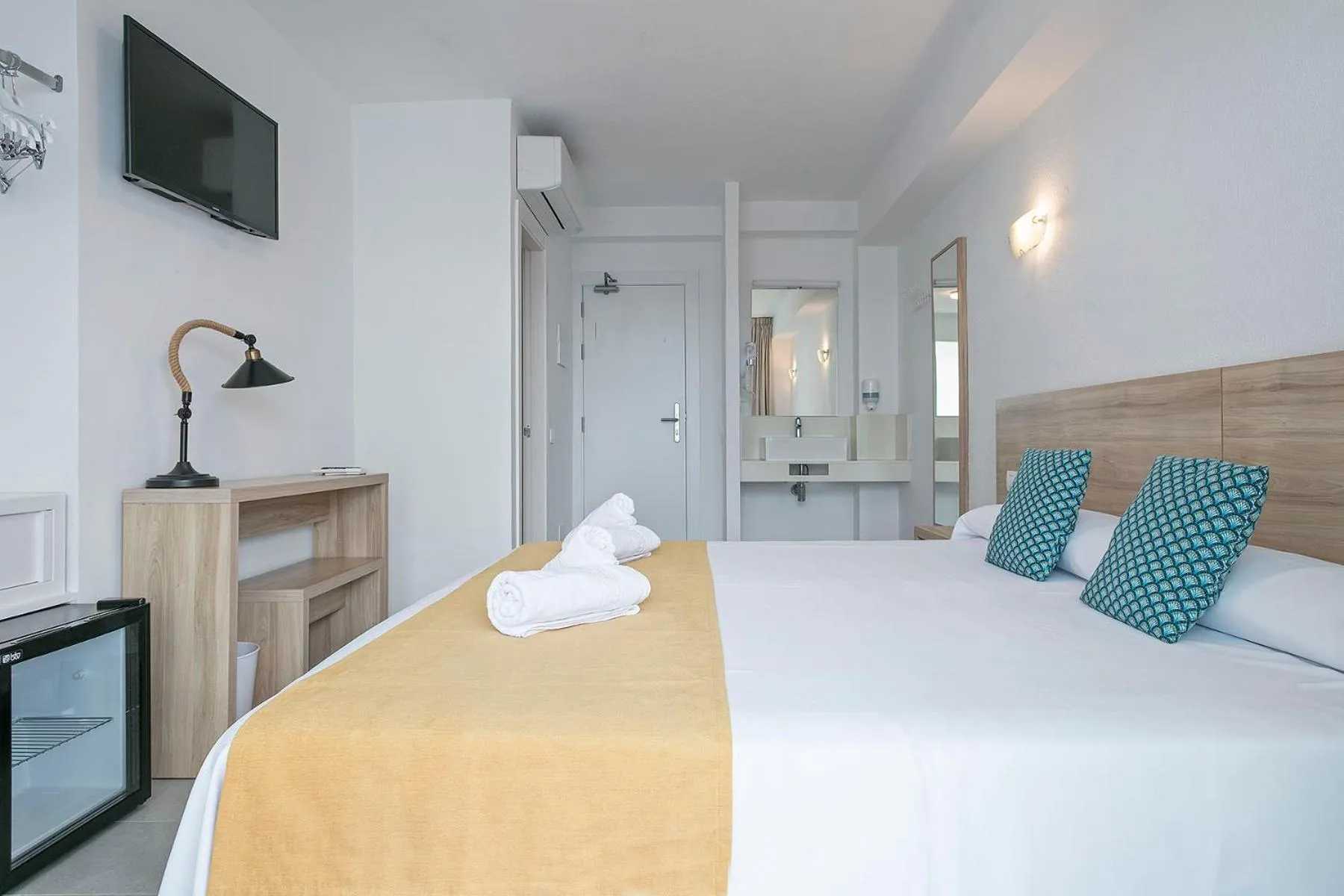 Bedroom, Bed in Suncoast Ibiza Hotel - Adults Only -