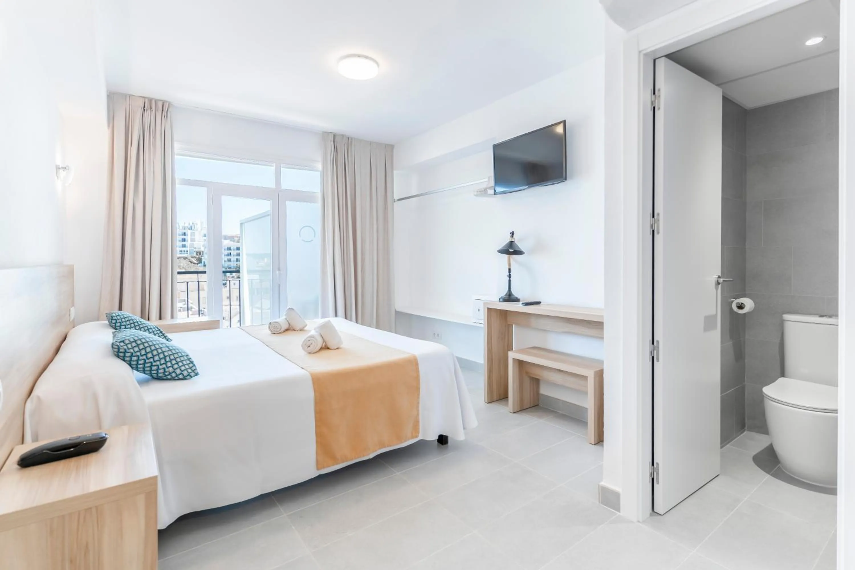 Bed in Suncoast Ibiza Hotel - Adults Only -