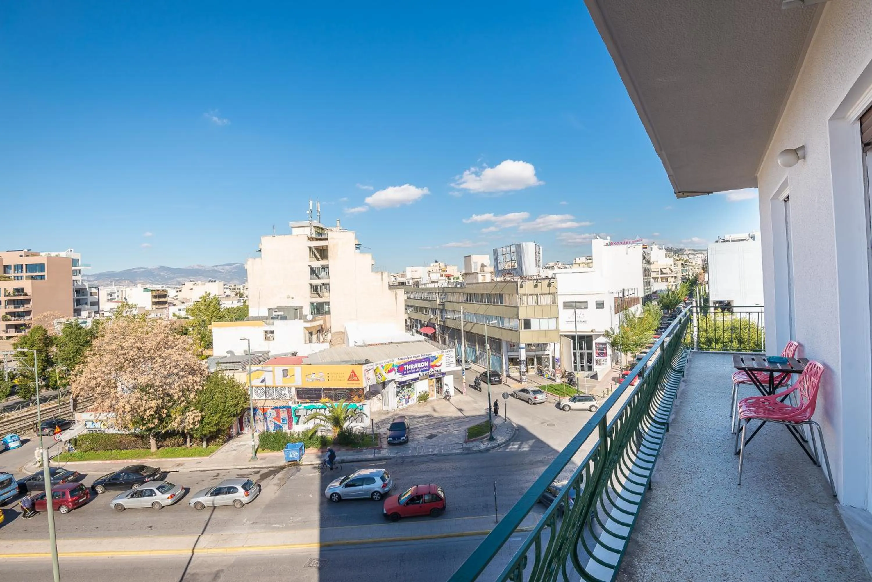 Super Paradise Apartments