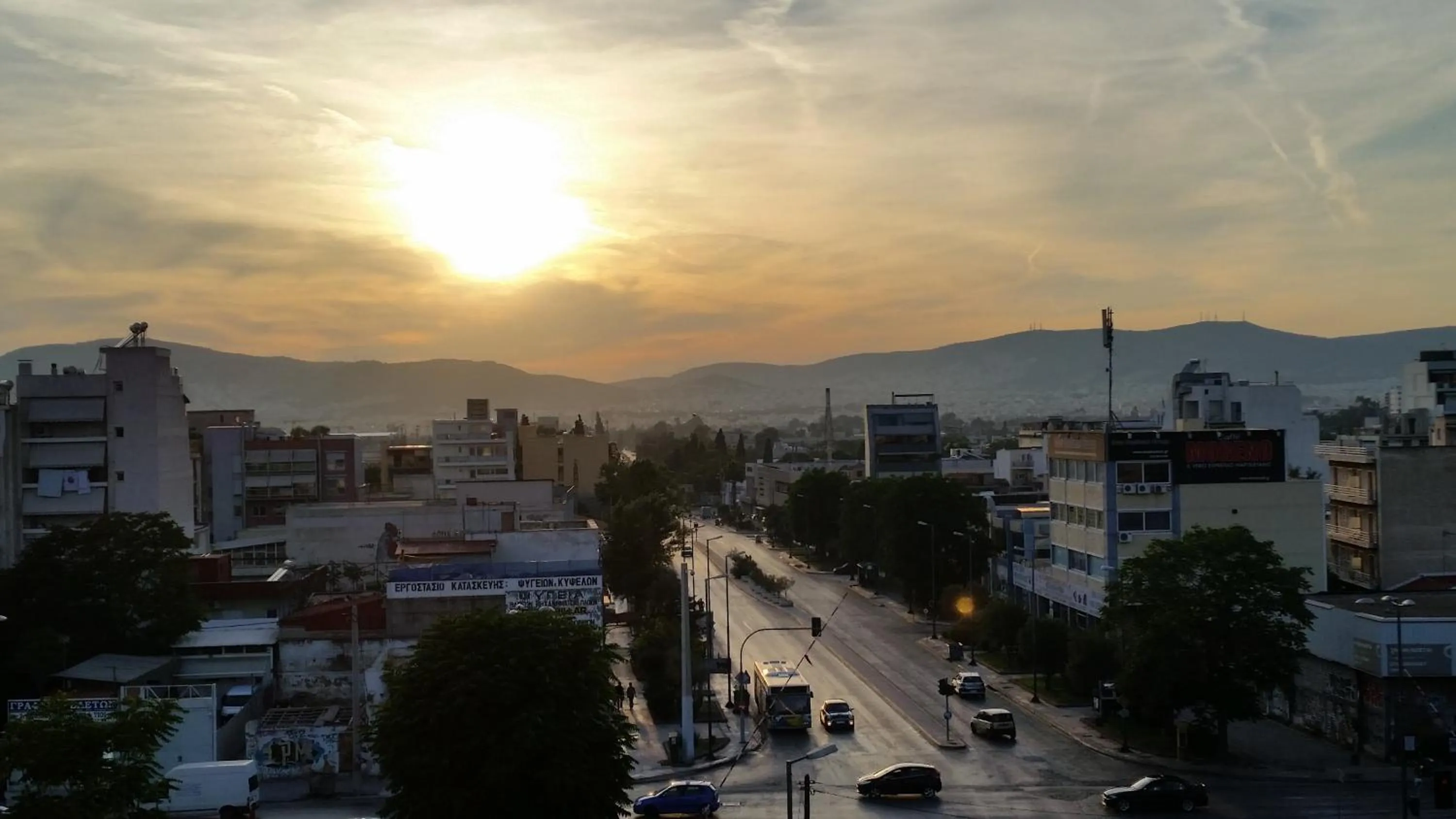 Super Paradise Apartments