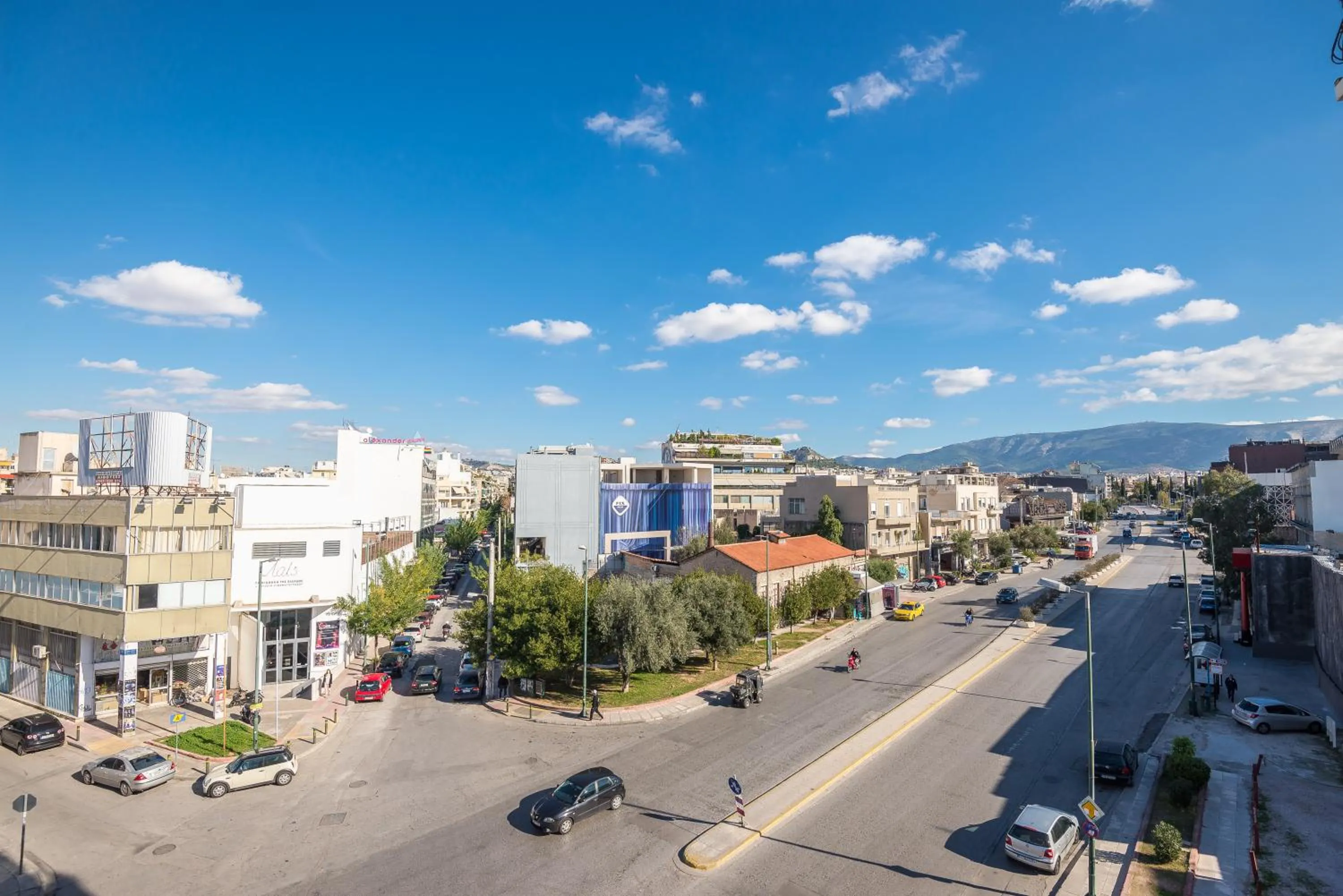 Super Paradise Apartments