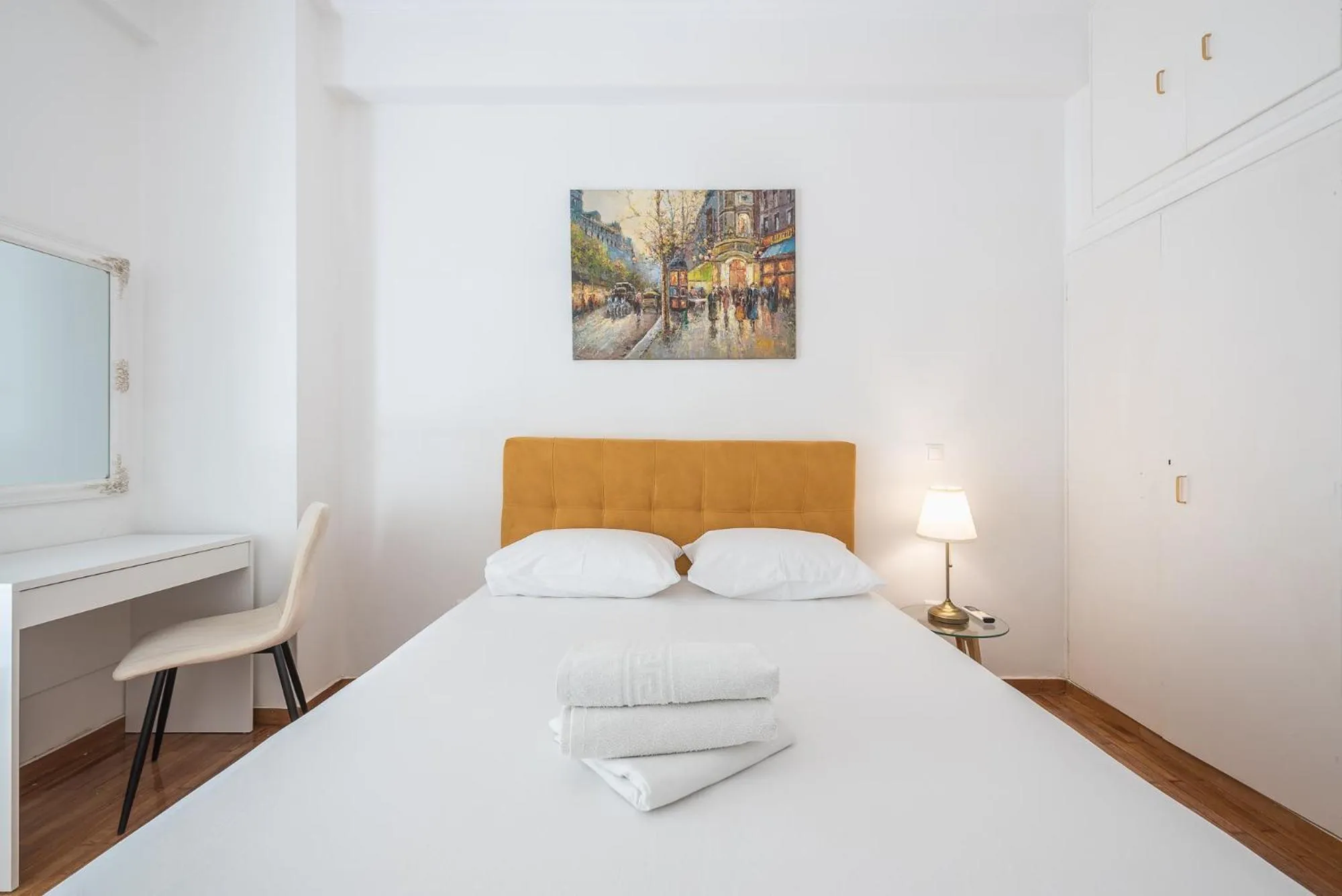 Bed in Victoria Sun Apartments