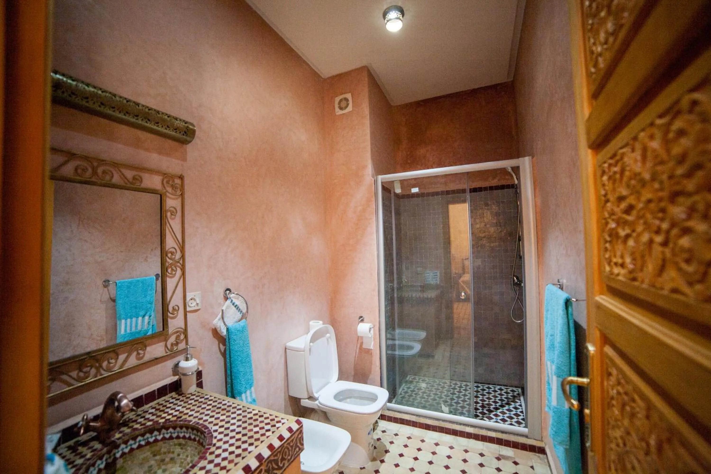 Bathroom in Riad Dar Saidi