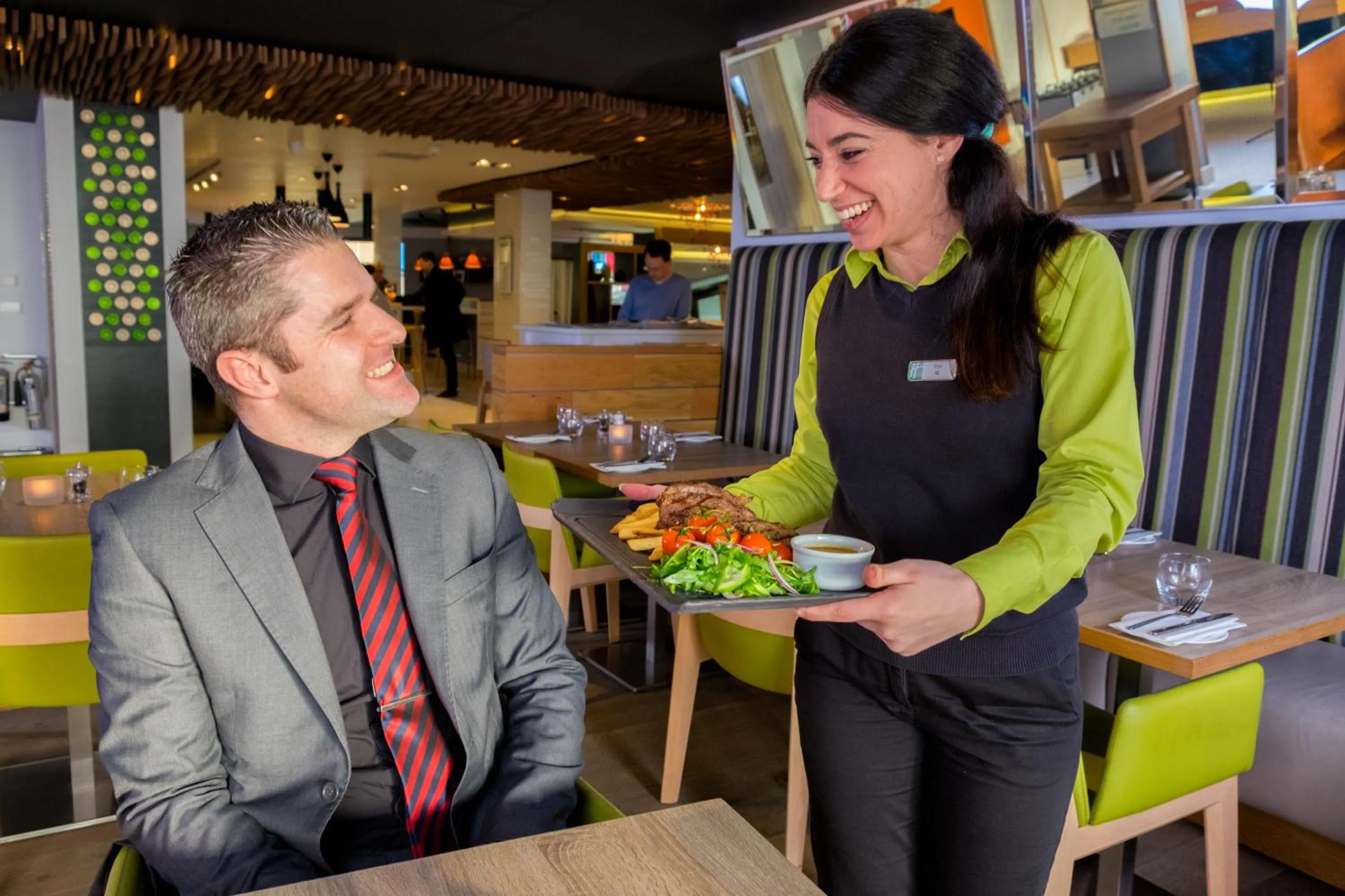 Restaurant/places to eat in Holiday Inn London Brentford Lock by IHG