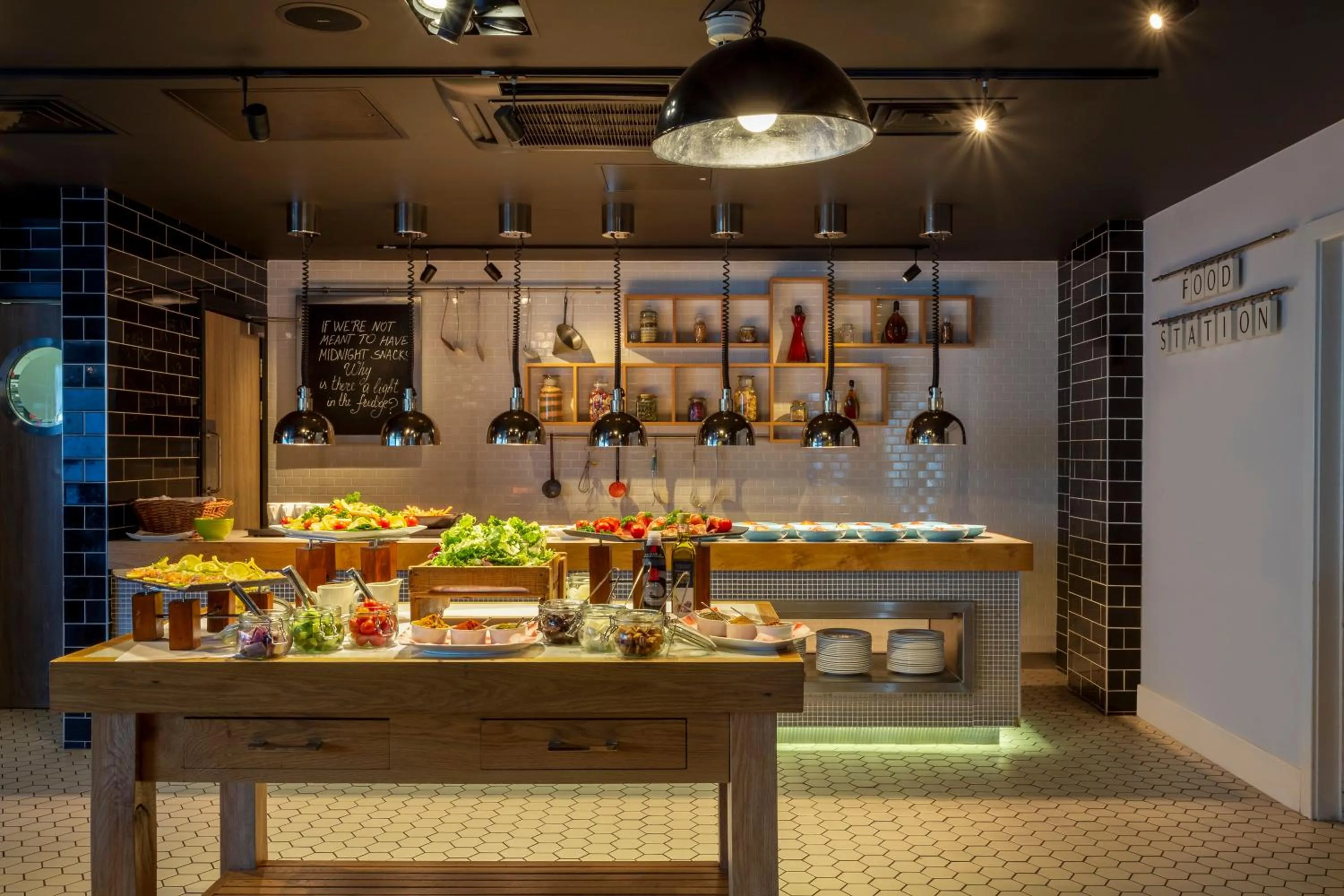 Meeting/conference room in Holiday Inn London Brentford Lock by IHG