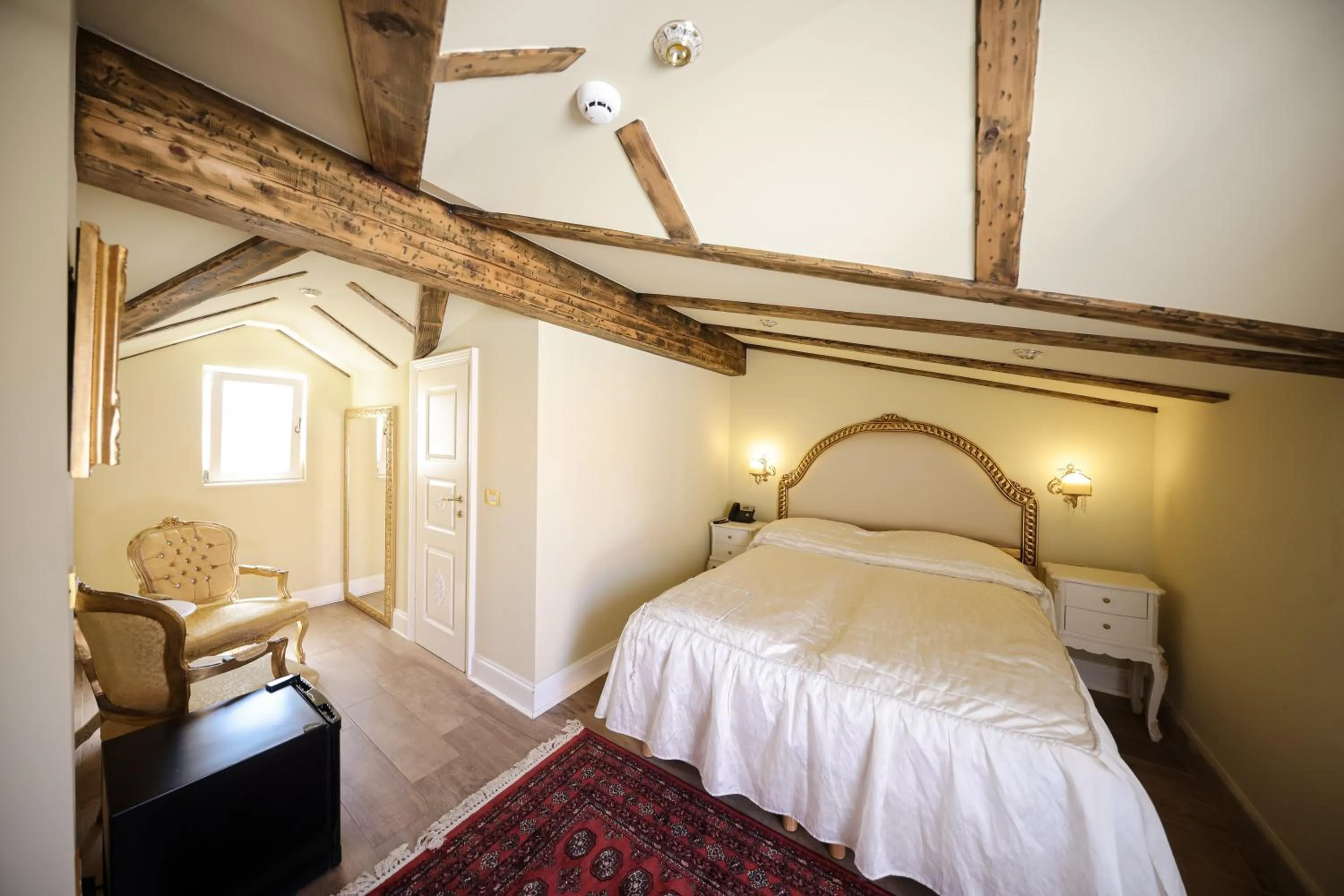 Bed in Palazzo Venezia-Adults Only