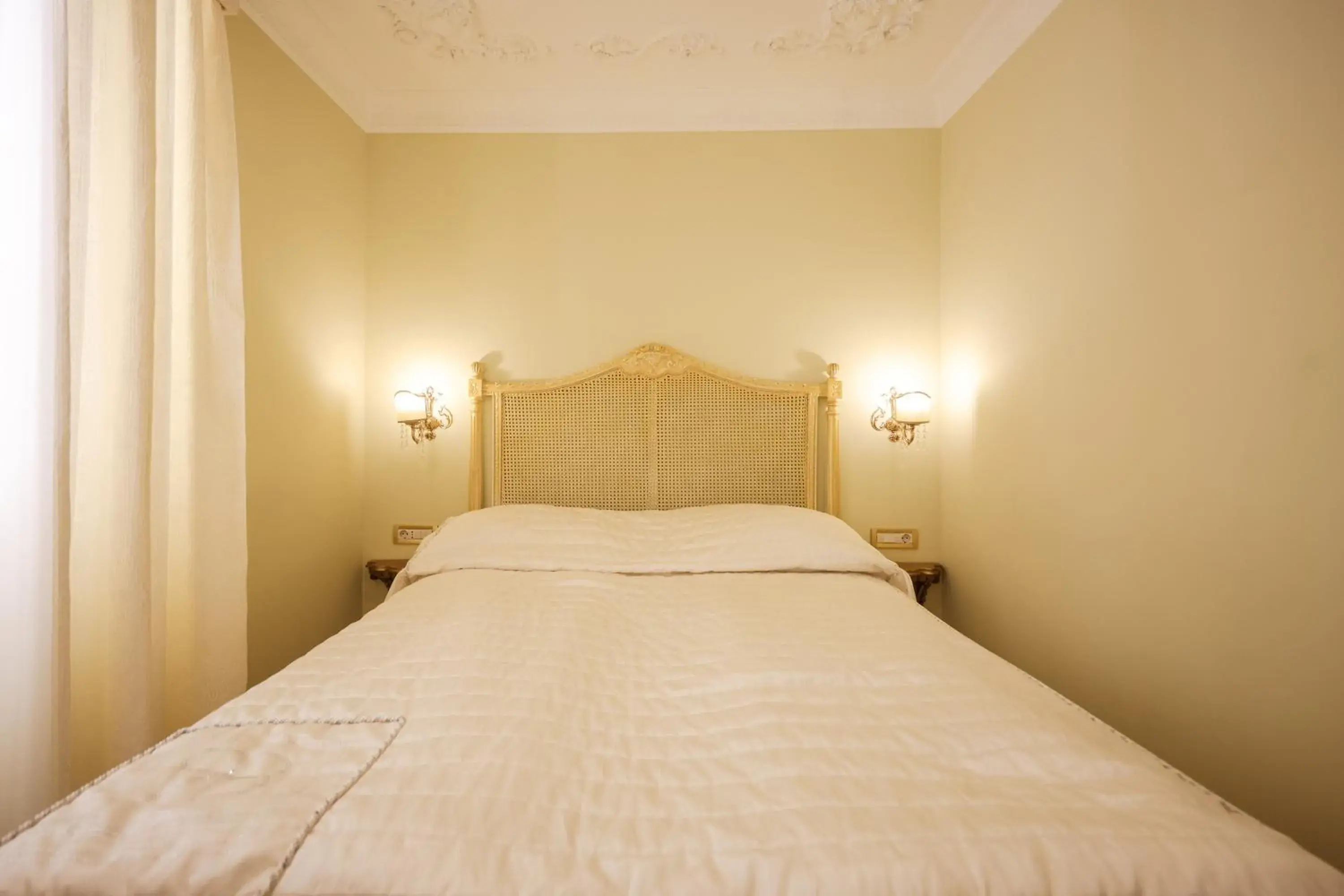 Bed in Palazzo Venezia-Adults Only Bed in Palazzo Venezia-Adults Only