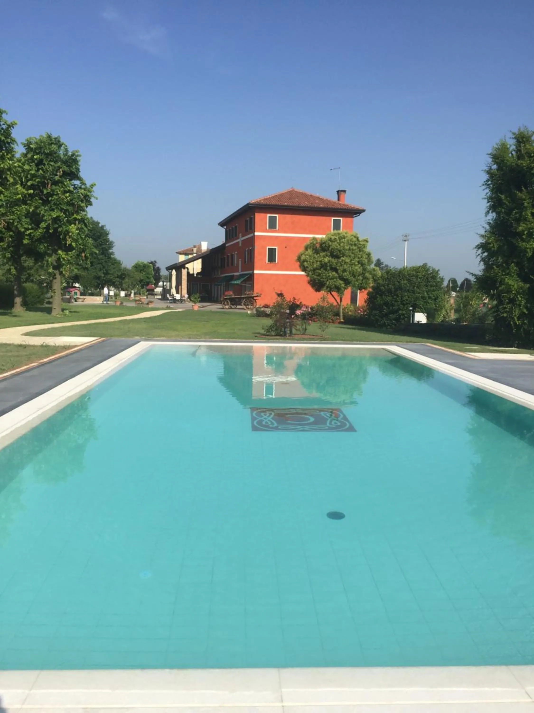 Pool view in Ca' Ciaran