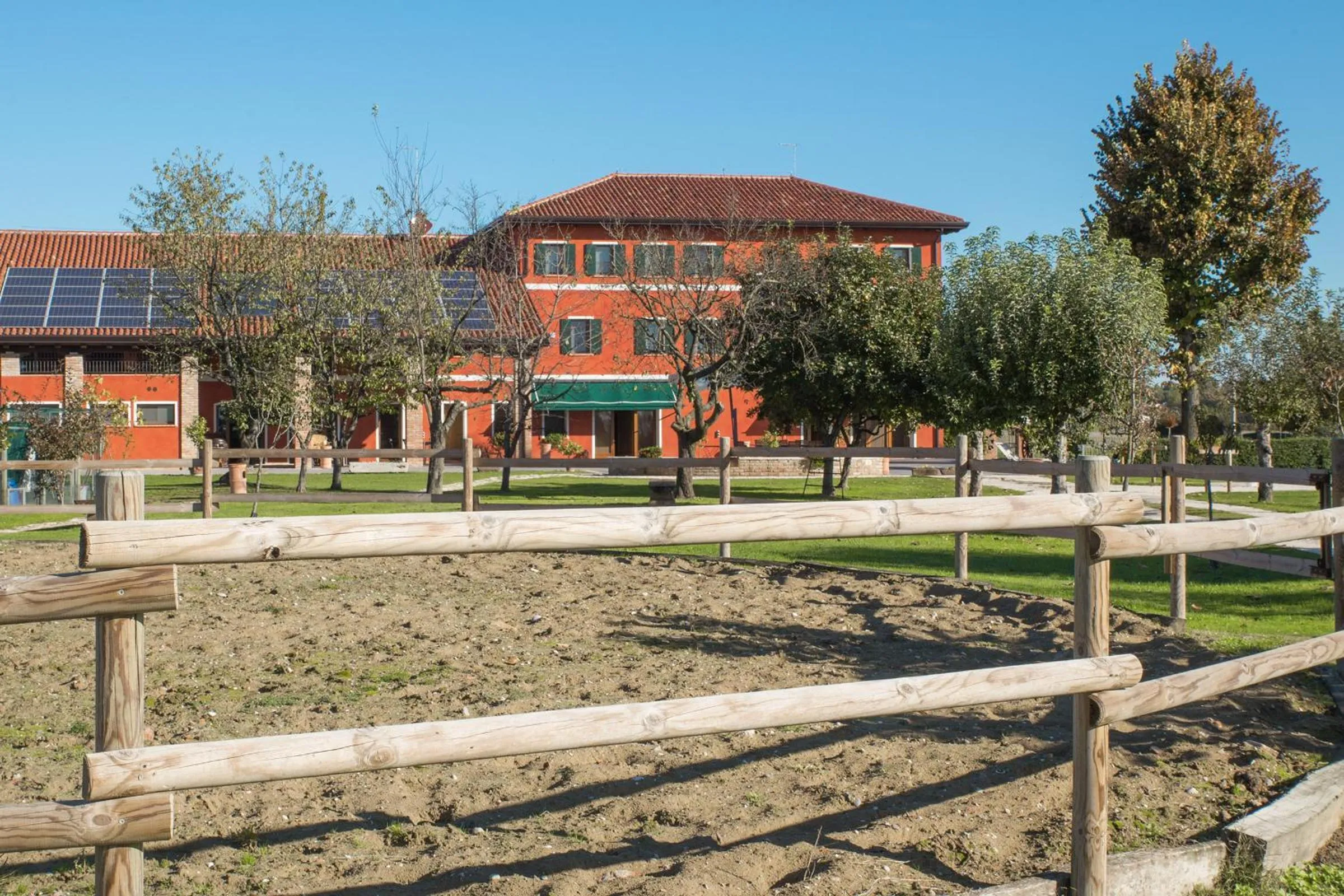 Property building in Ca' Ciaran