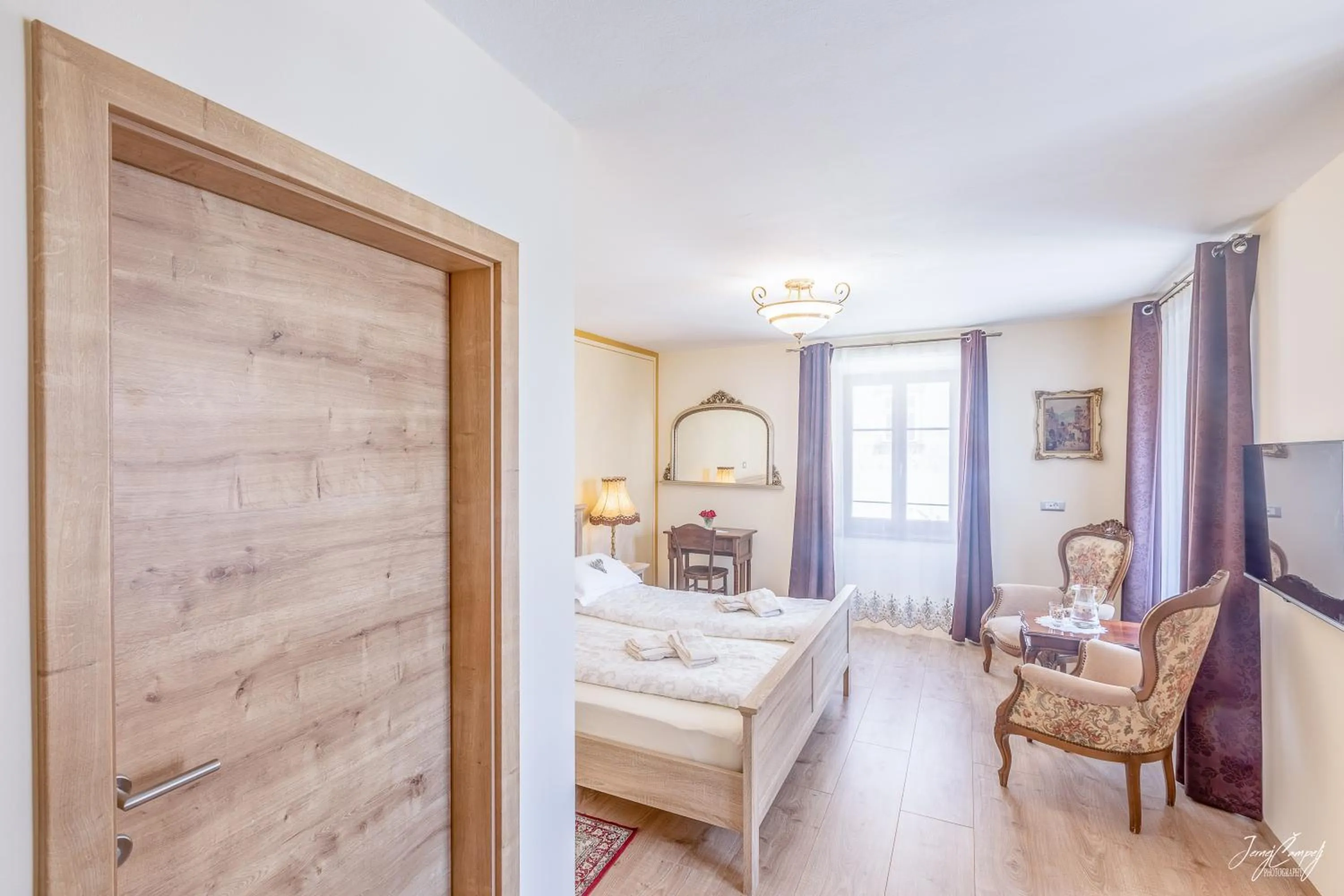 Photo of the whole room, Bed in Hiša Linhart, Hotel & Restaurant