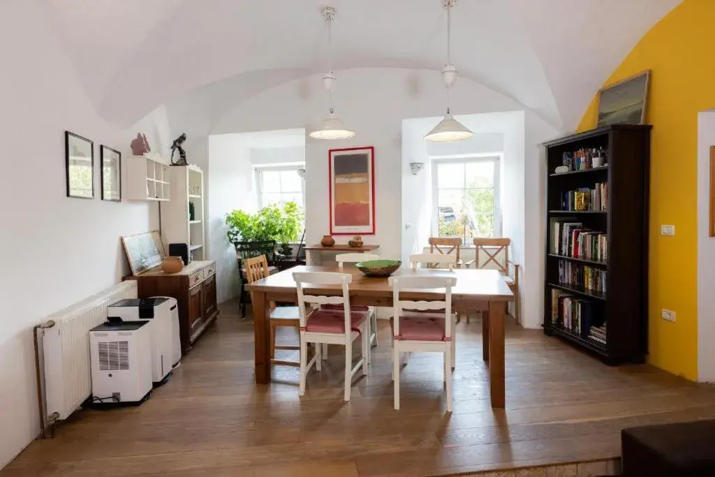 Apartment - single occupancy in Hiša Linhart, Hotel & Restaurant Apartment - single occupancy in Hiša Linhart, Hotel & Restaurant