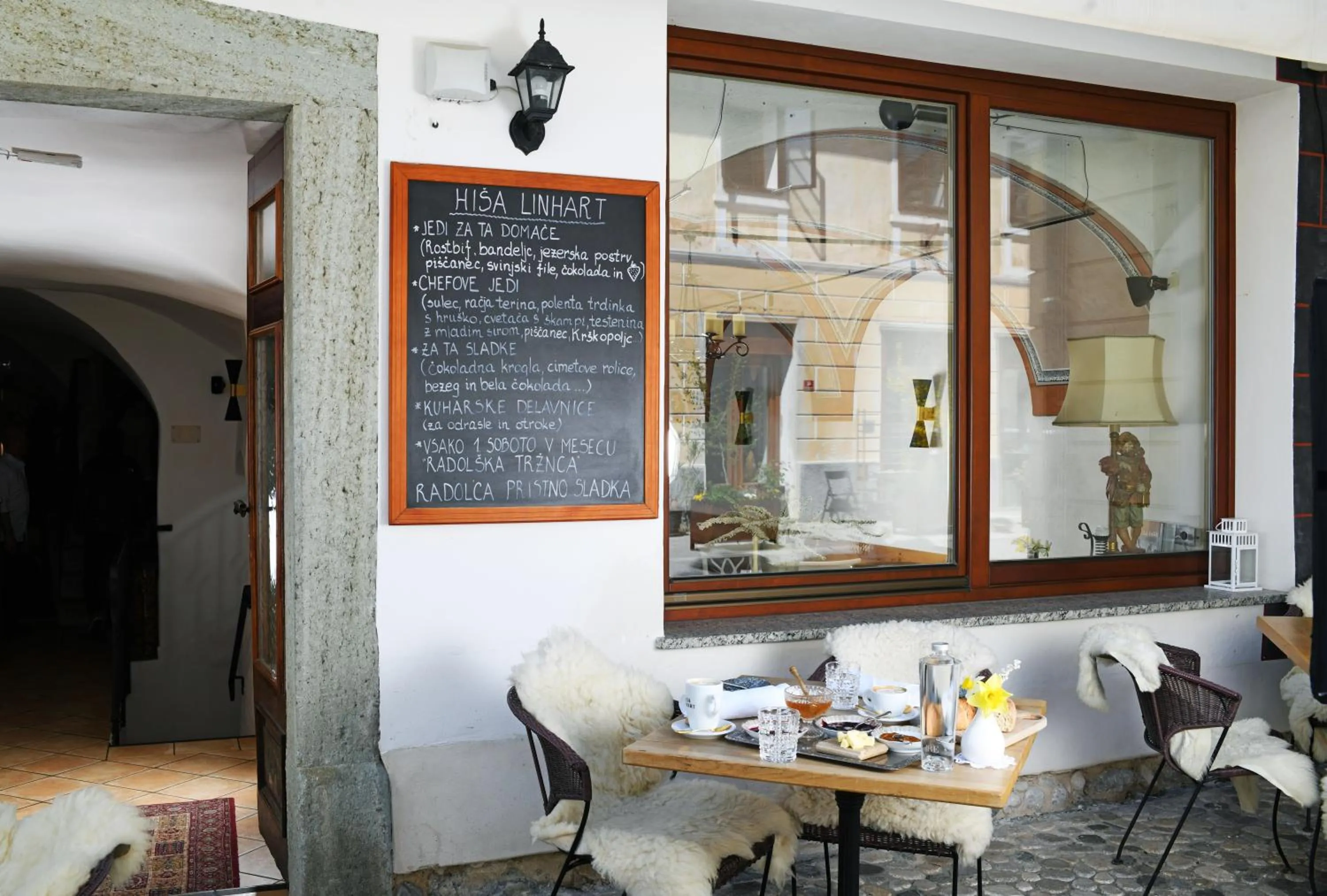 Restaurant/places to eat in Hiša Linhart, Hotel & Restaurant