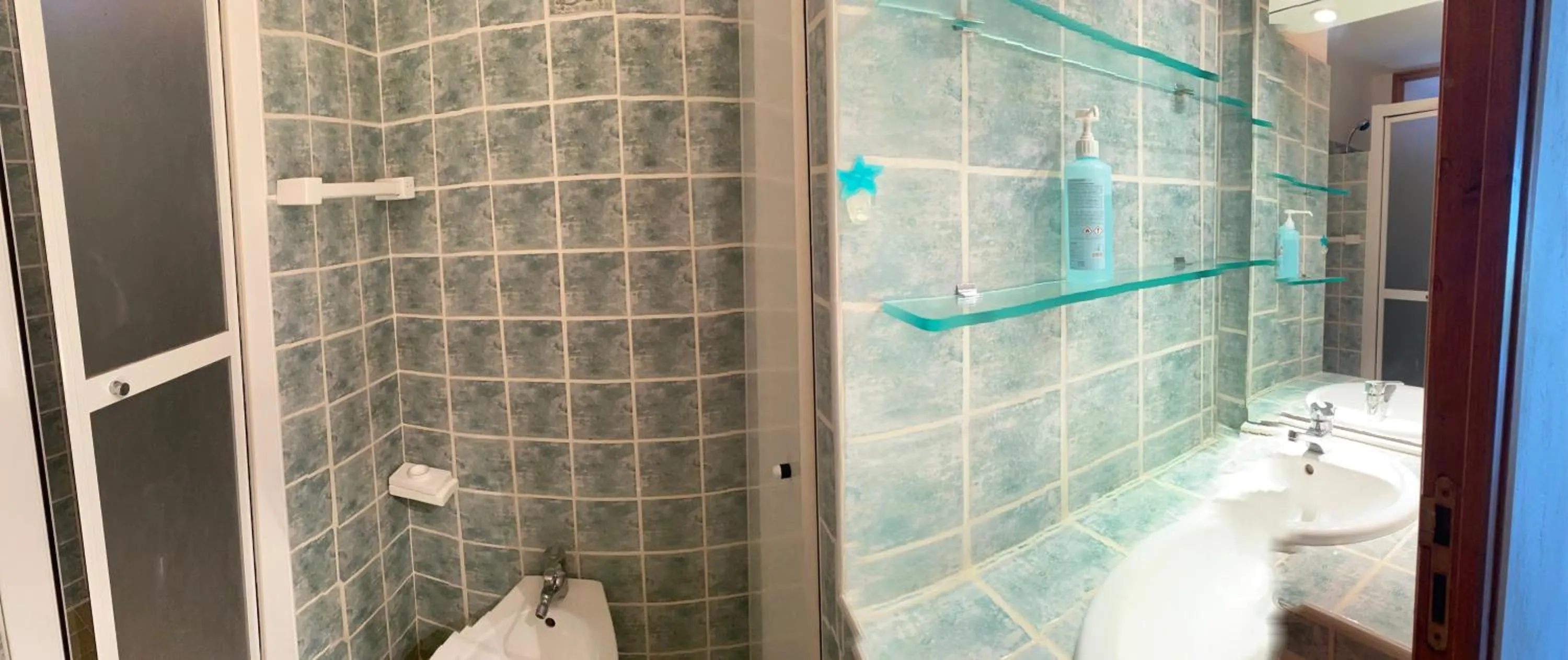 Shower in Résidence Playa Del'Oro