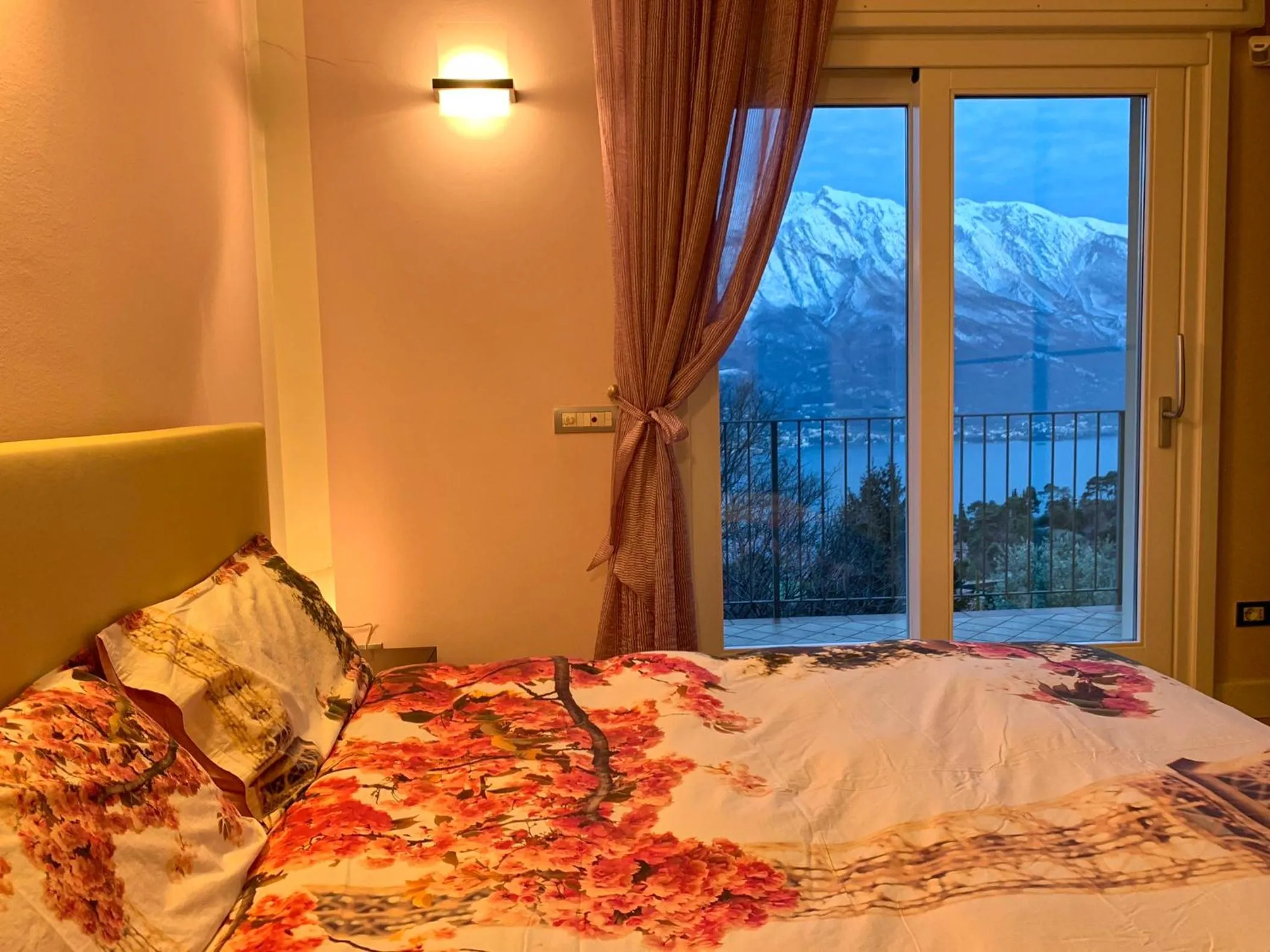Loft Diva Lake view by Gardadomusmea