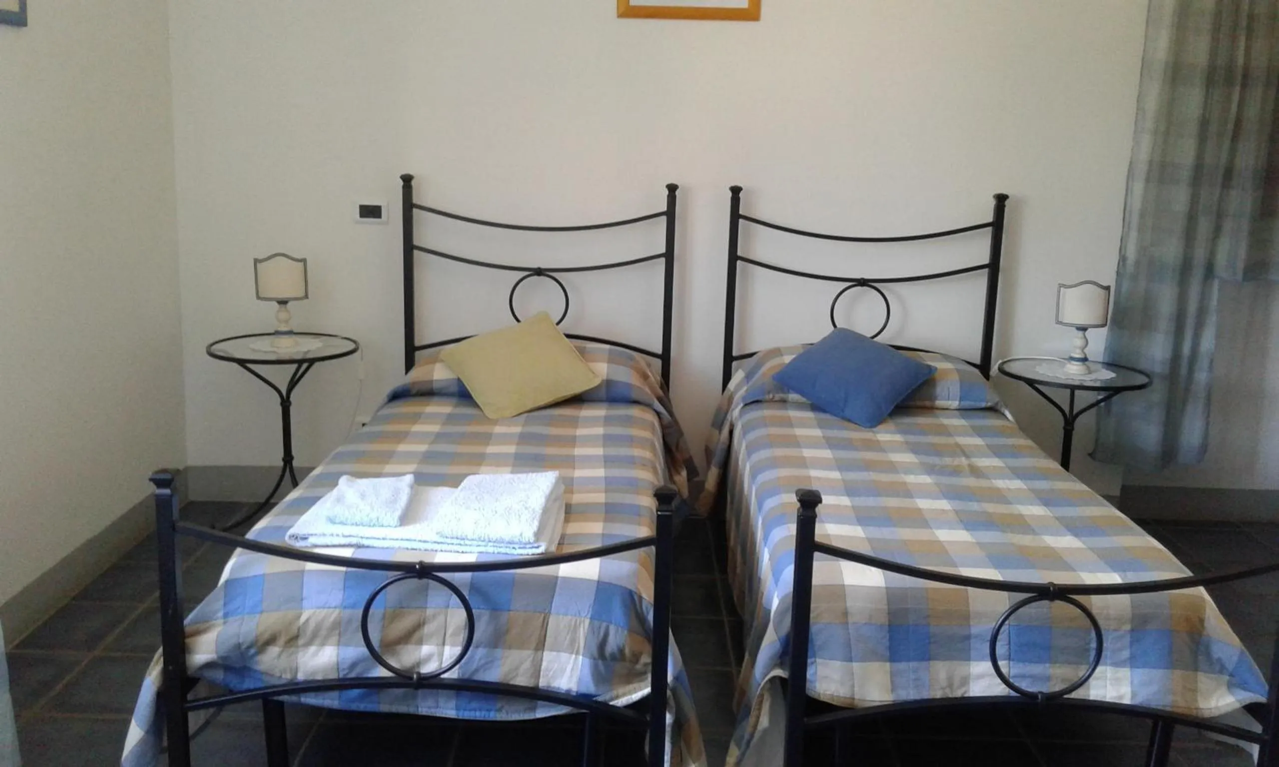 Photo of the whole room, Bed in La Villa