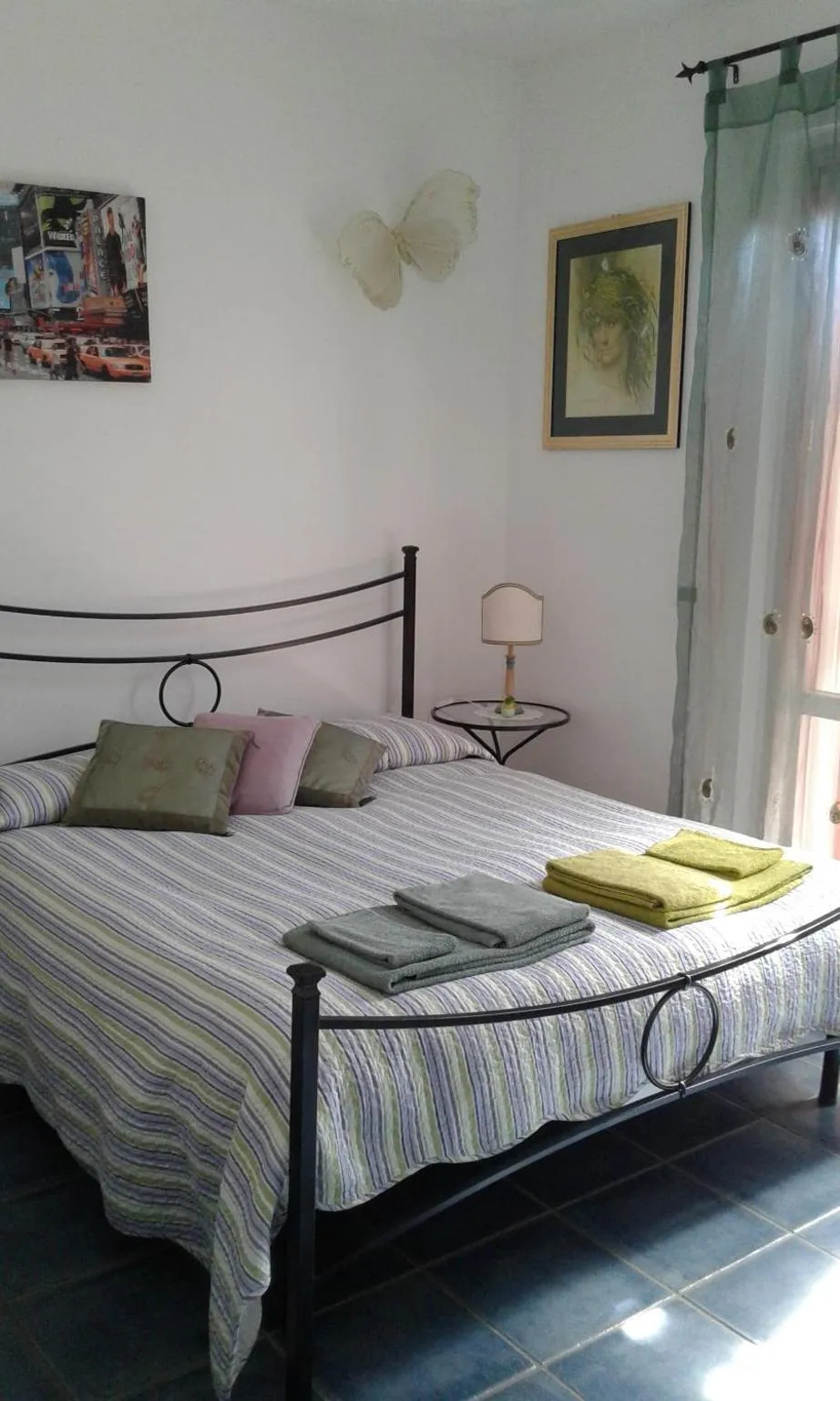 Photo of the whole room, Bed in La Villa