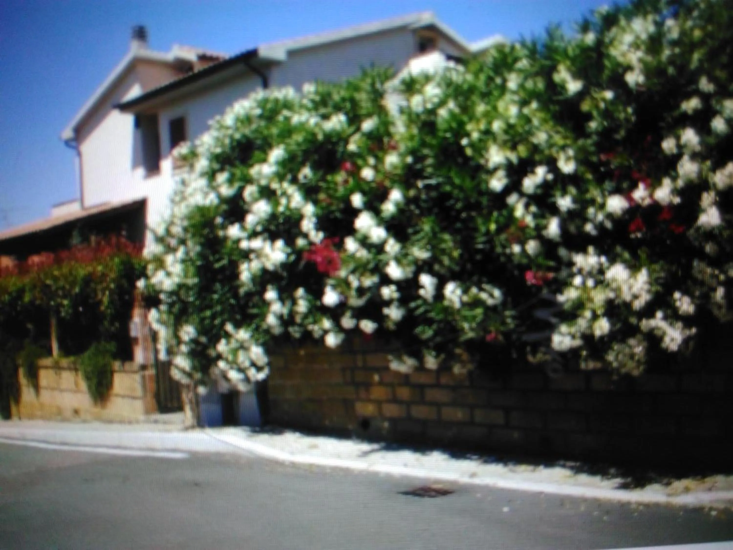 Facade/entrance in La Villa
