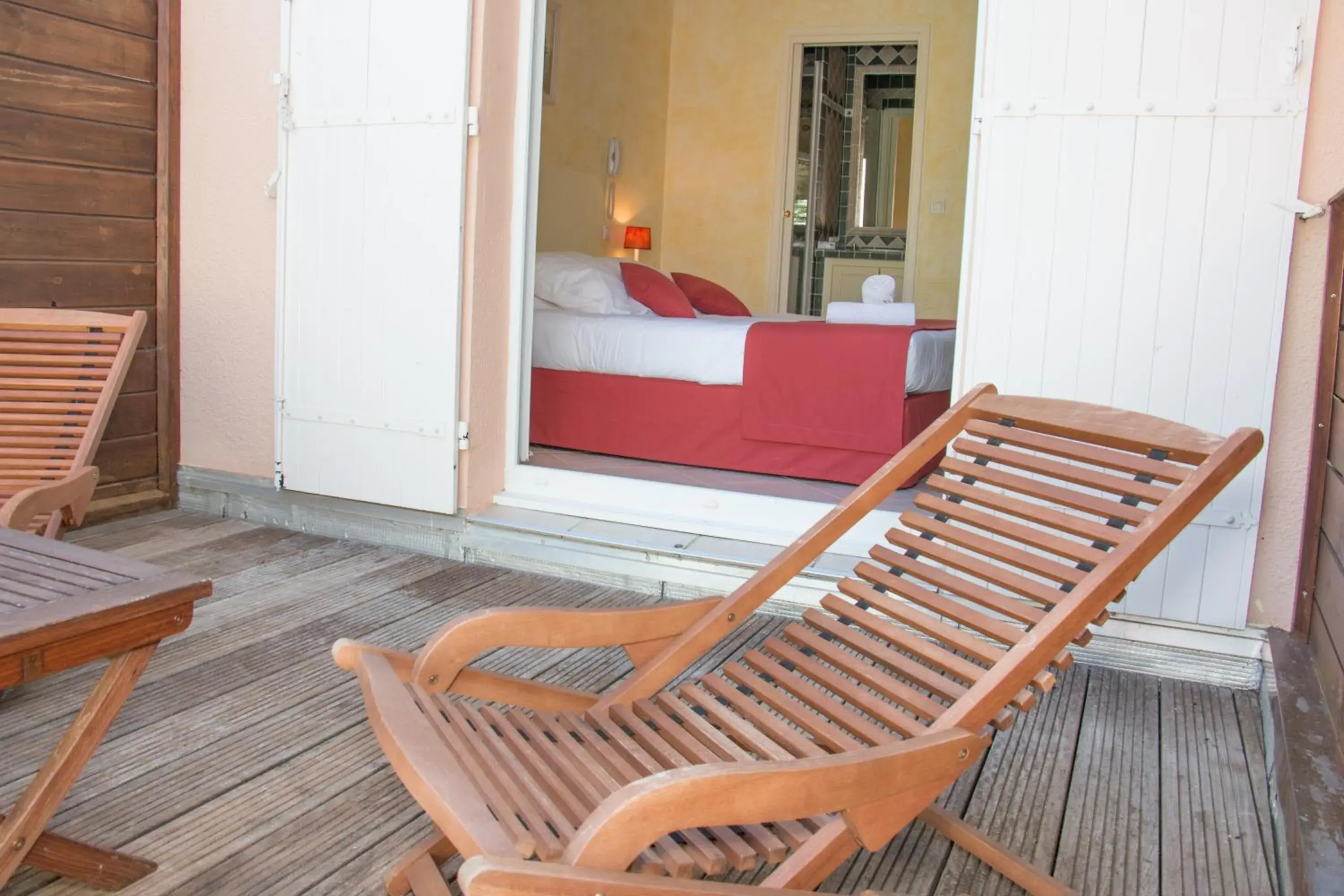 Double Room with Private Terrace, Queen Bed and Garden View in Hôtel & Spa La Villa Double Room with Private Terrace, Queen Bed and Garden View in Hôtel & Spa La Villa
