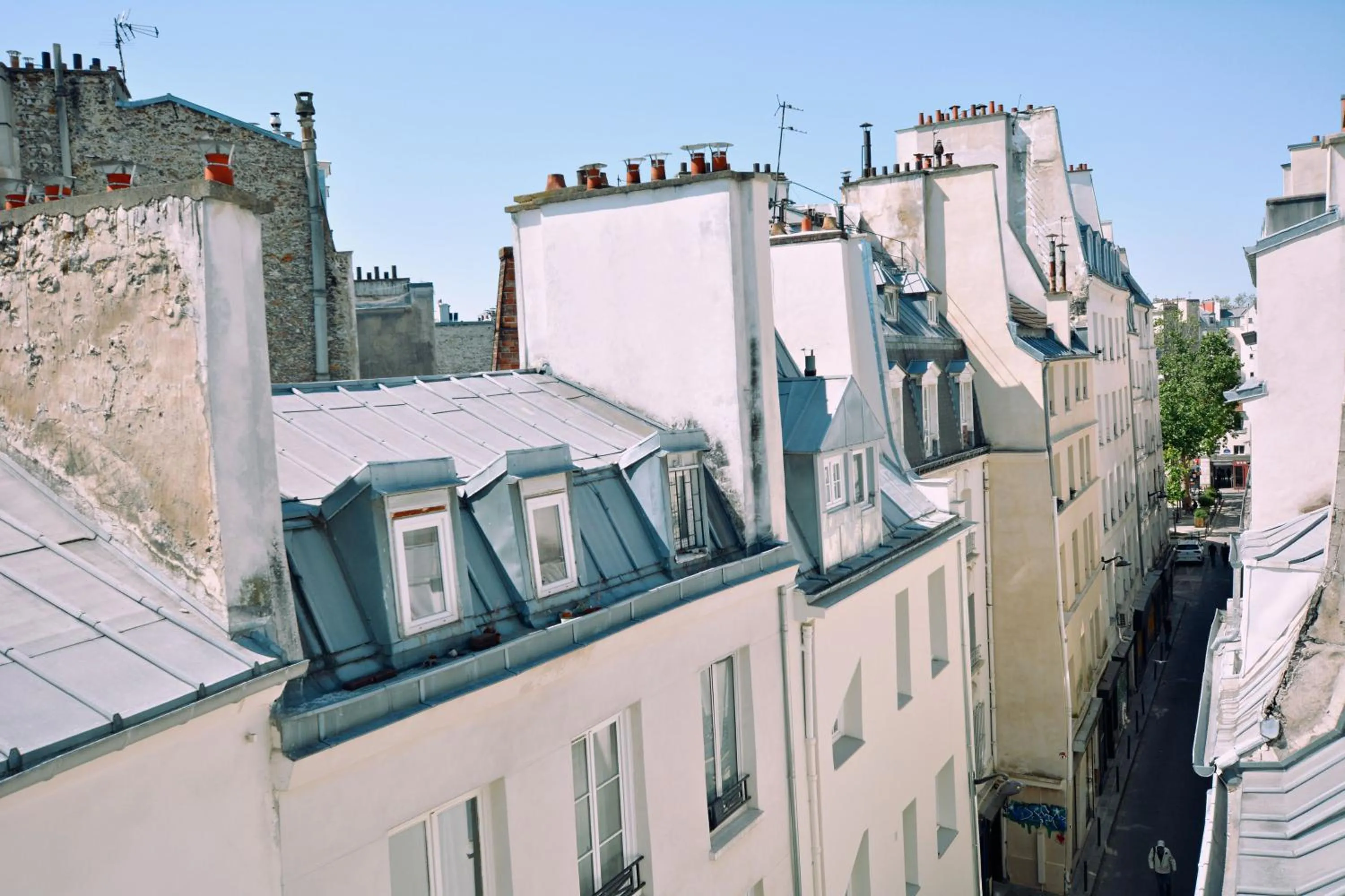 Day in Hôtel Lucien