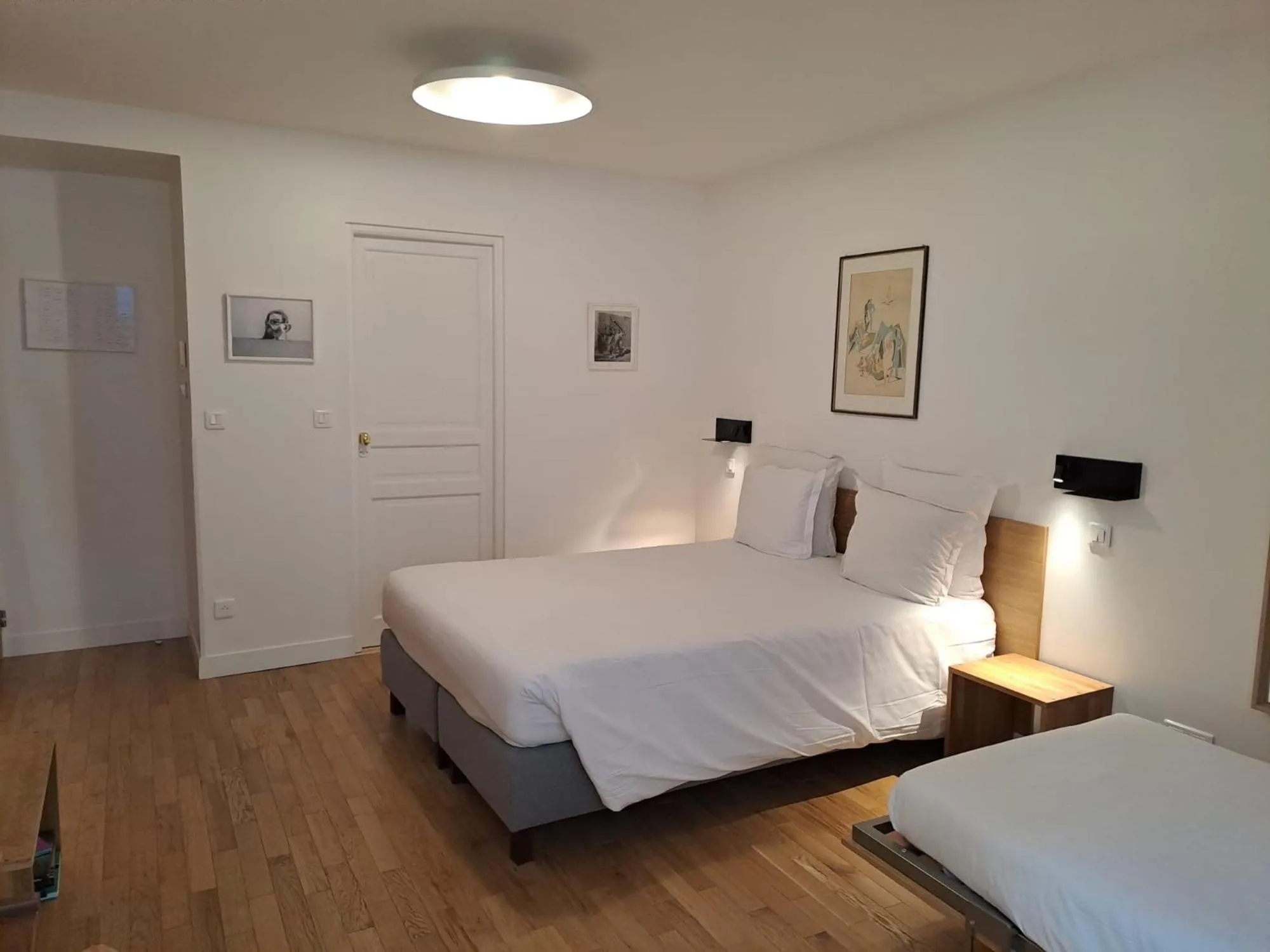 Bedroom, Bed in Hôtel Lucien