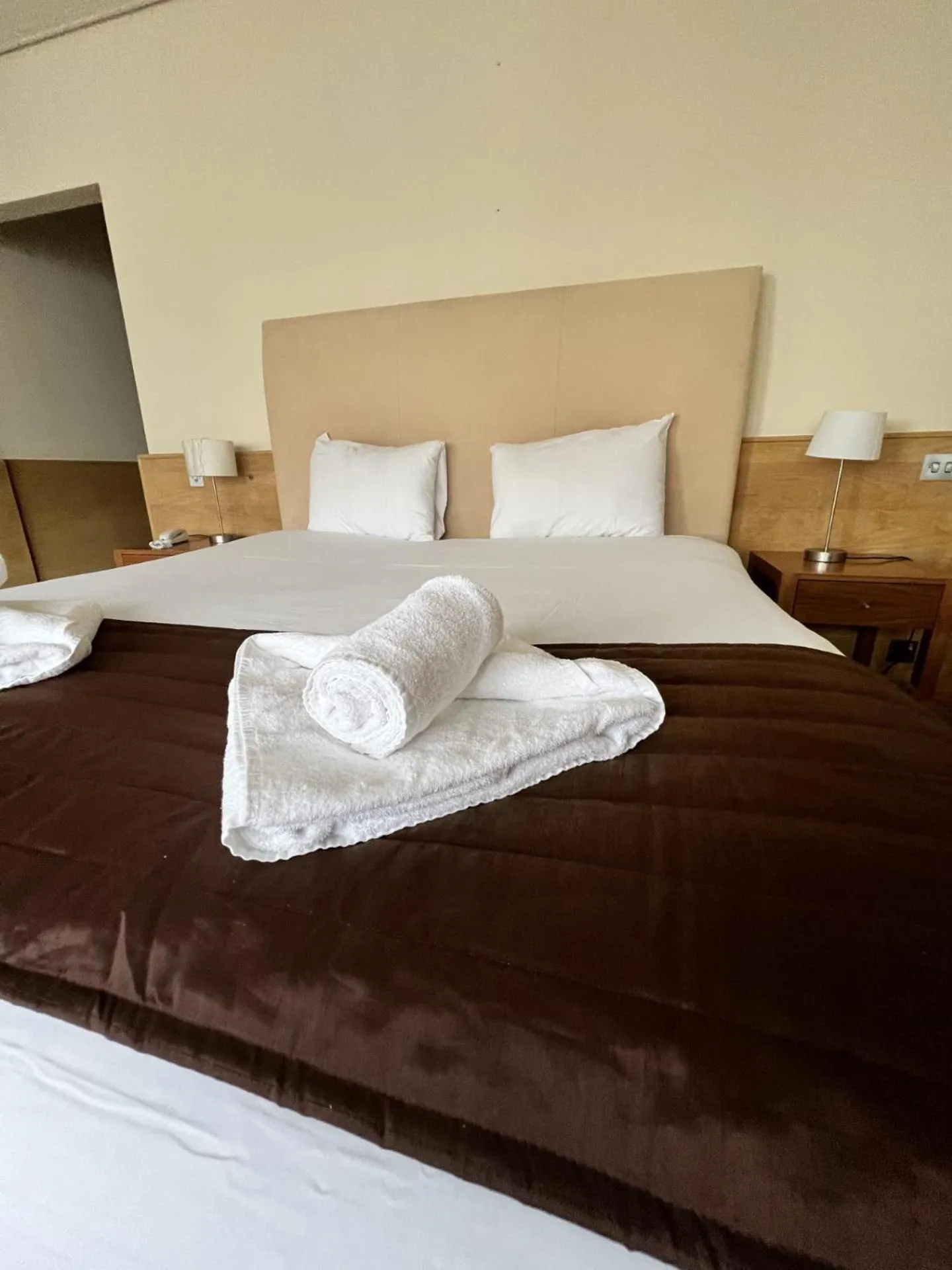 Bed in Cavendish Hotel