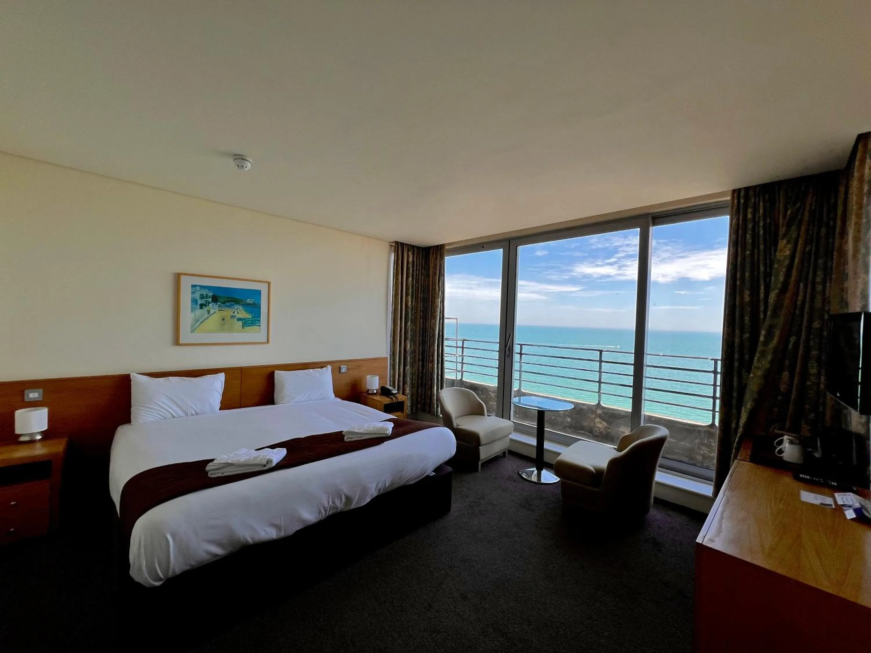 Bed in Cavendish Hotel