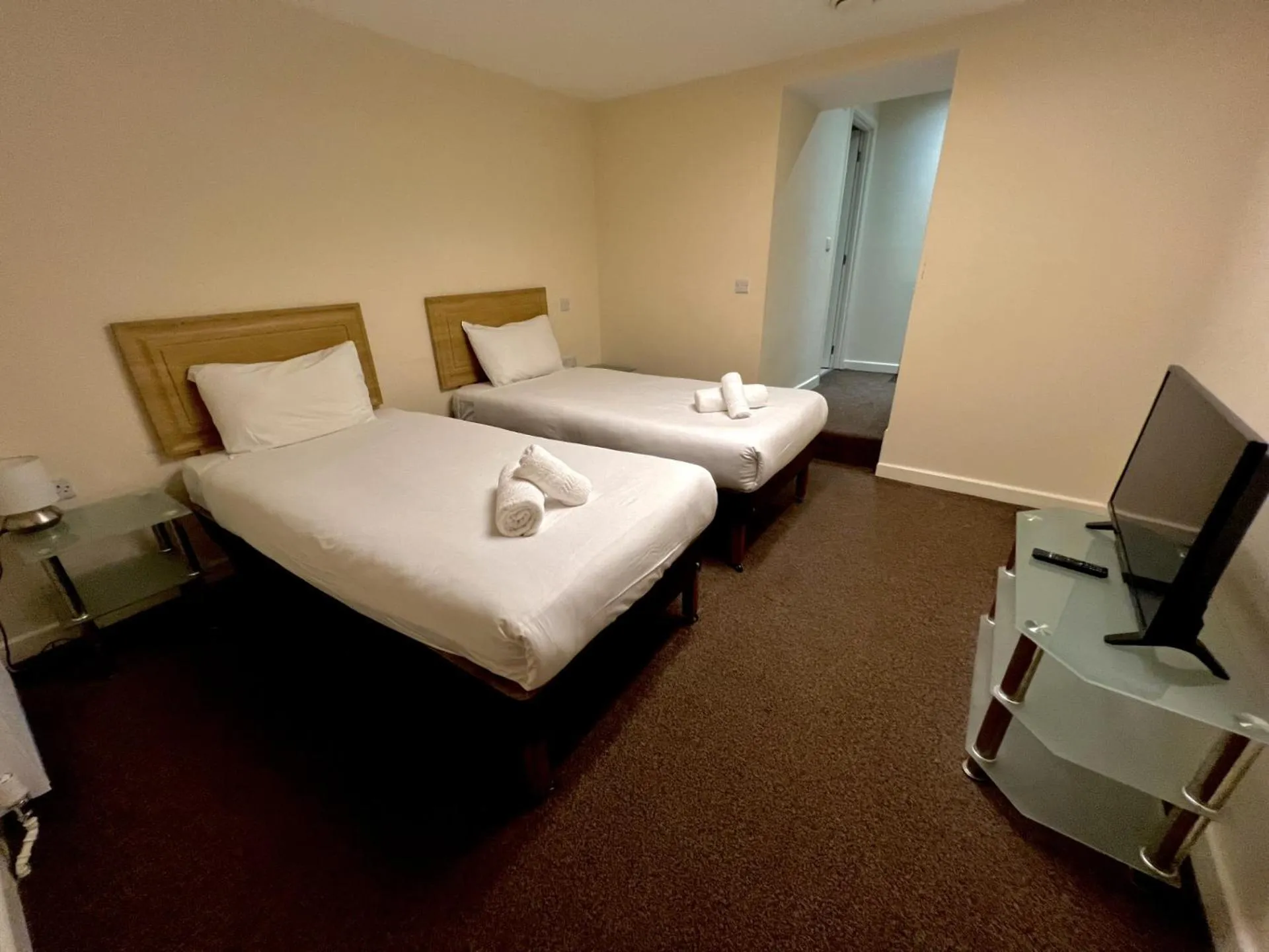 Bed in Cavendish Hotel