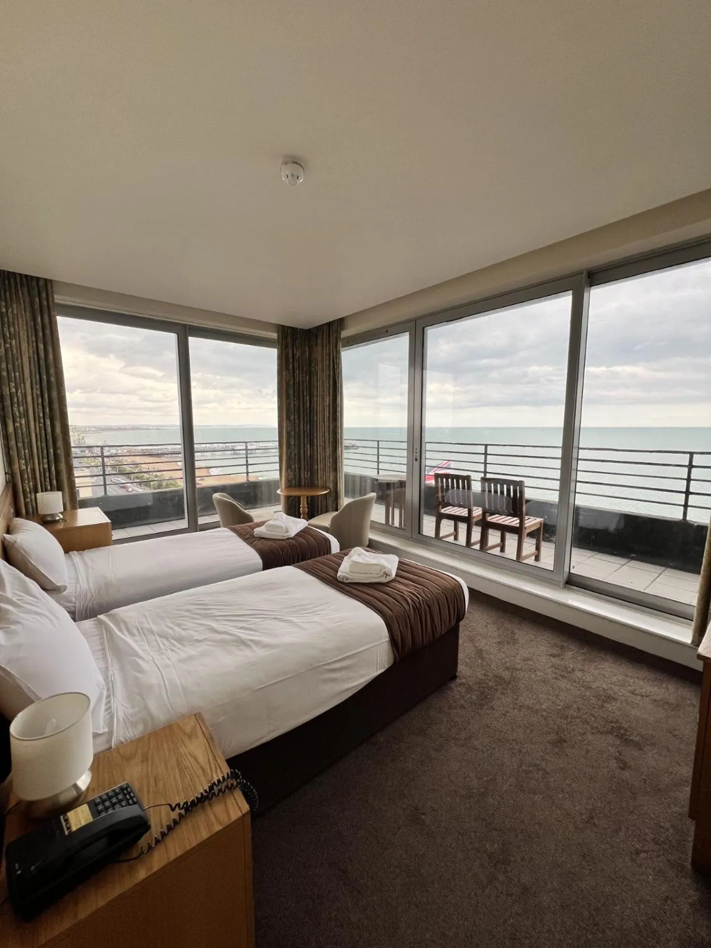 Bed in Cavendish Hotel