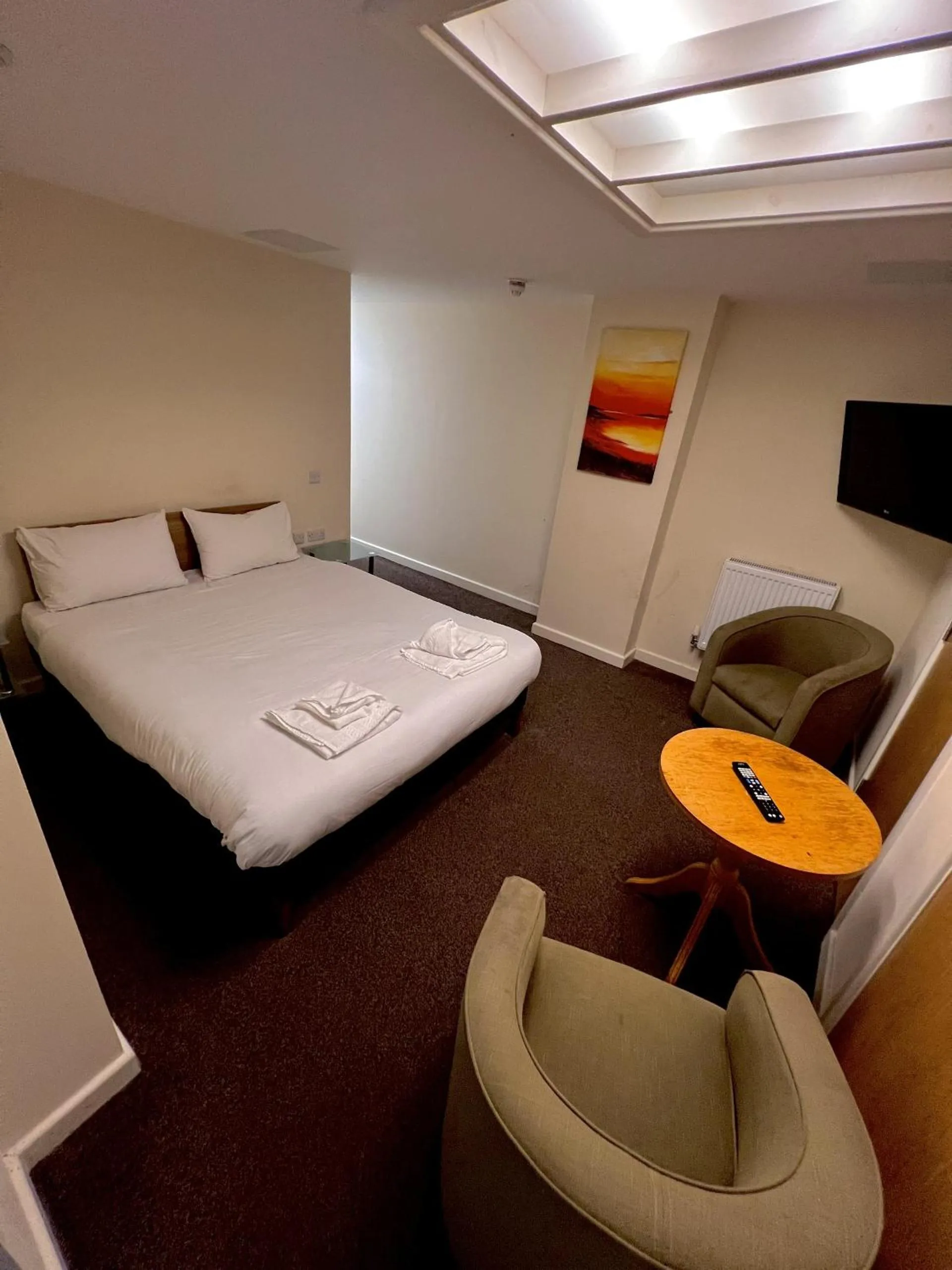 Bed in Cavendish Hotel