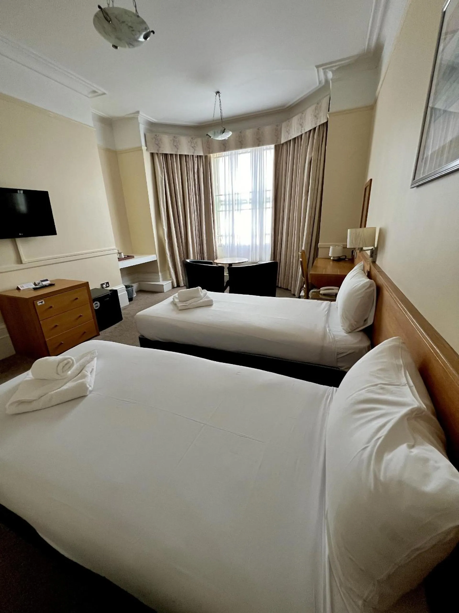 Bed in Cavendish Hotel