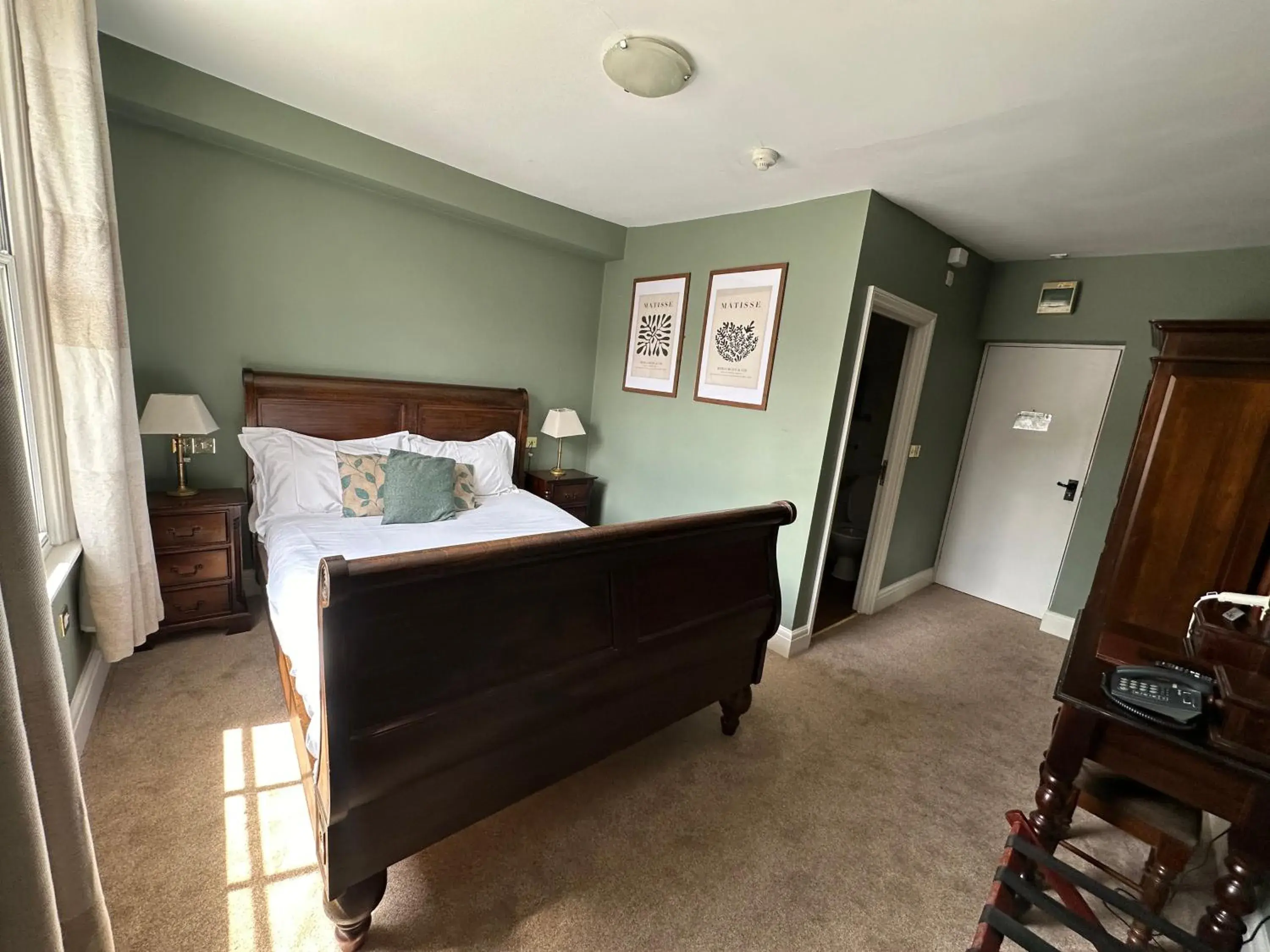 Double Room - single occupancy in The White Hart Hotel Double Room - single occupancy in The White Hart Hotel