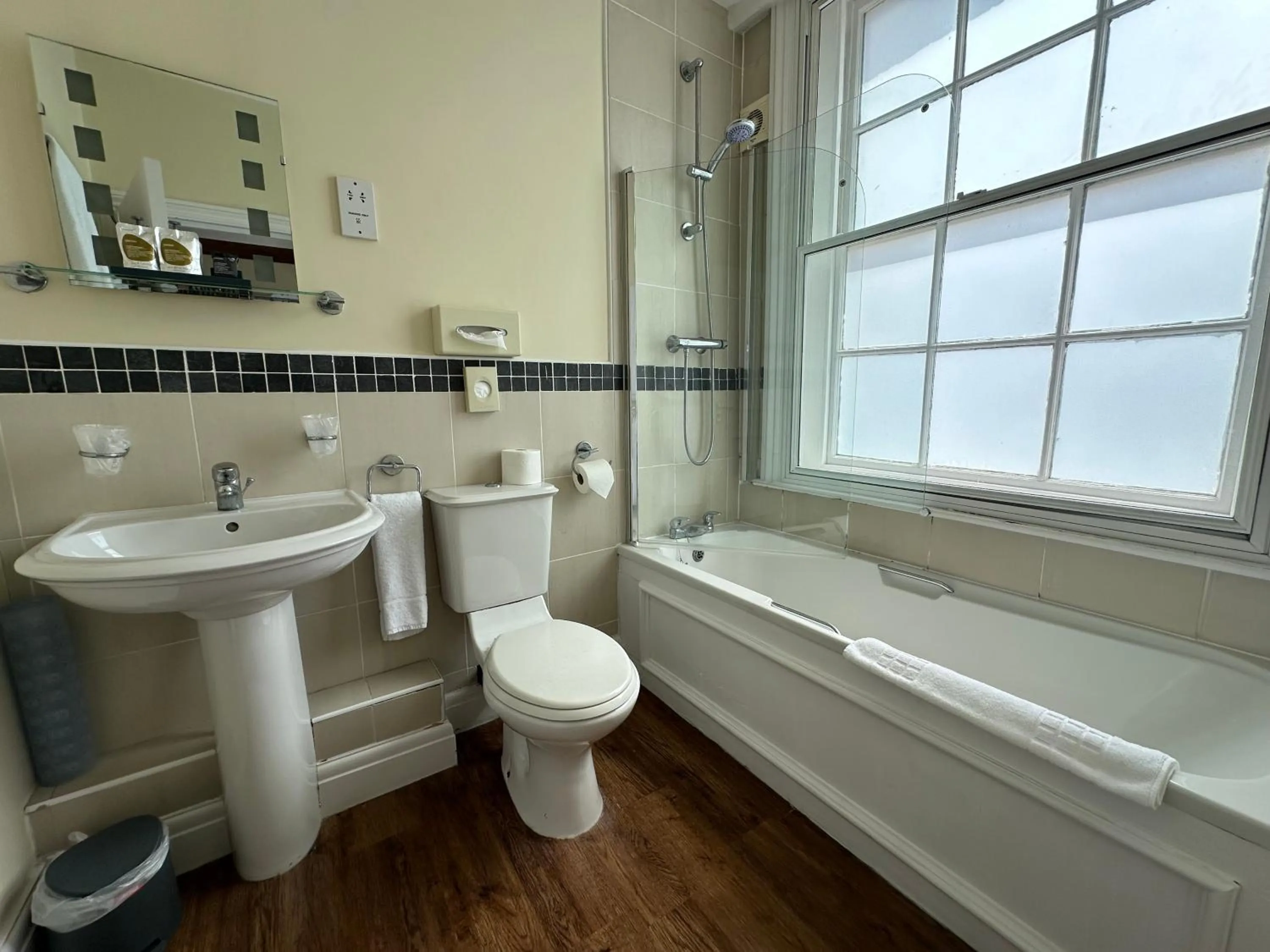 Bathroom in The White Hart Hotel