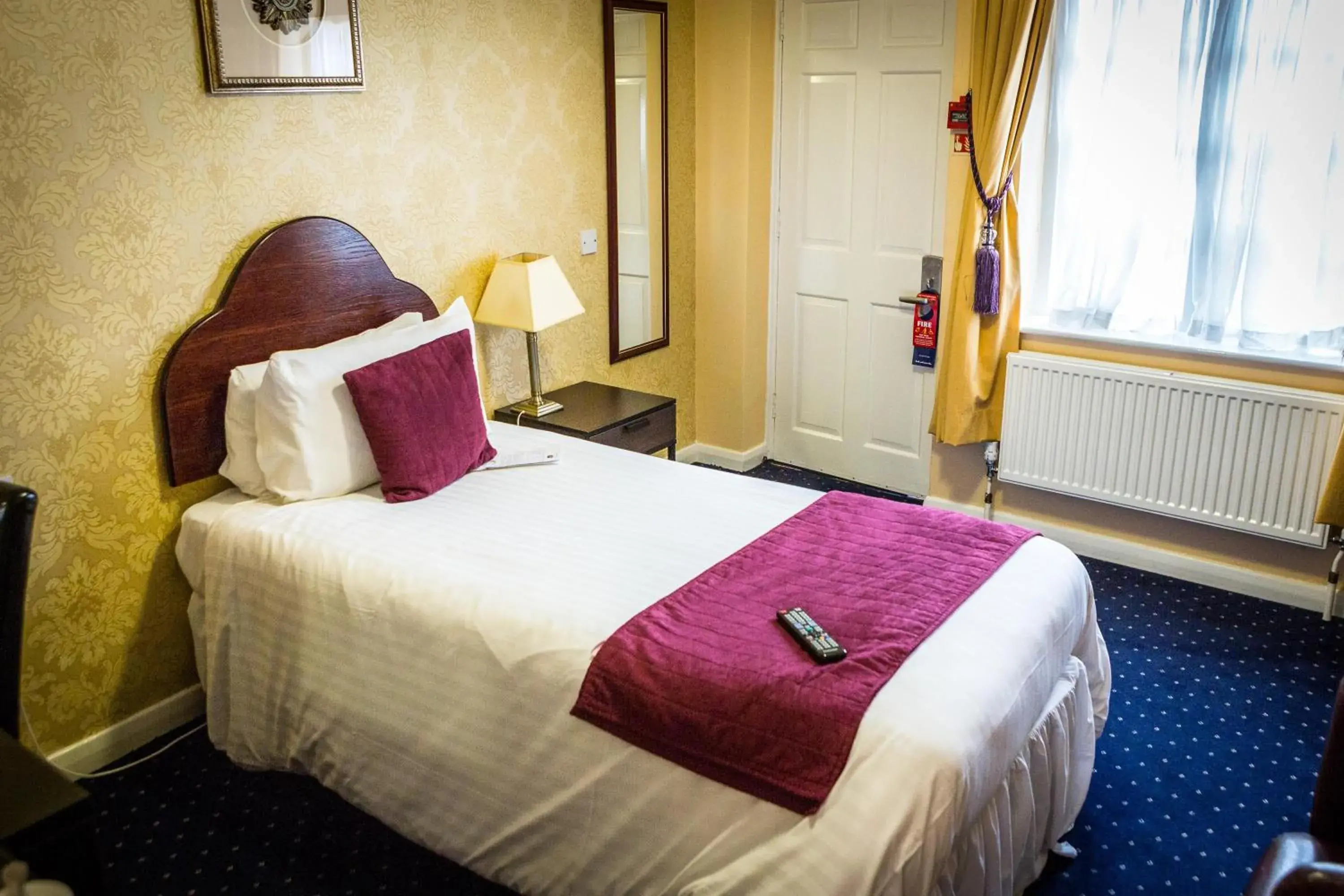 Bedroom, Bed in Best Western Plus West Retford Hotel Bedroom, Bed in Best Western Plus West Retford Hotel