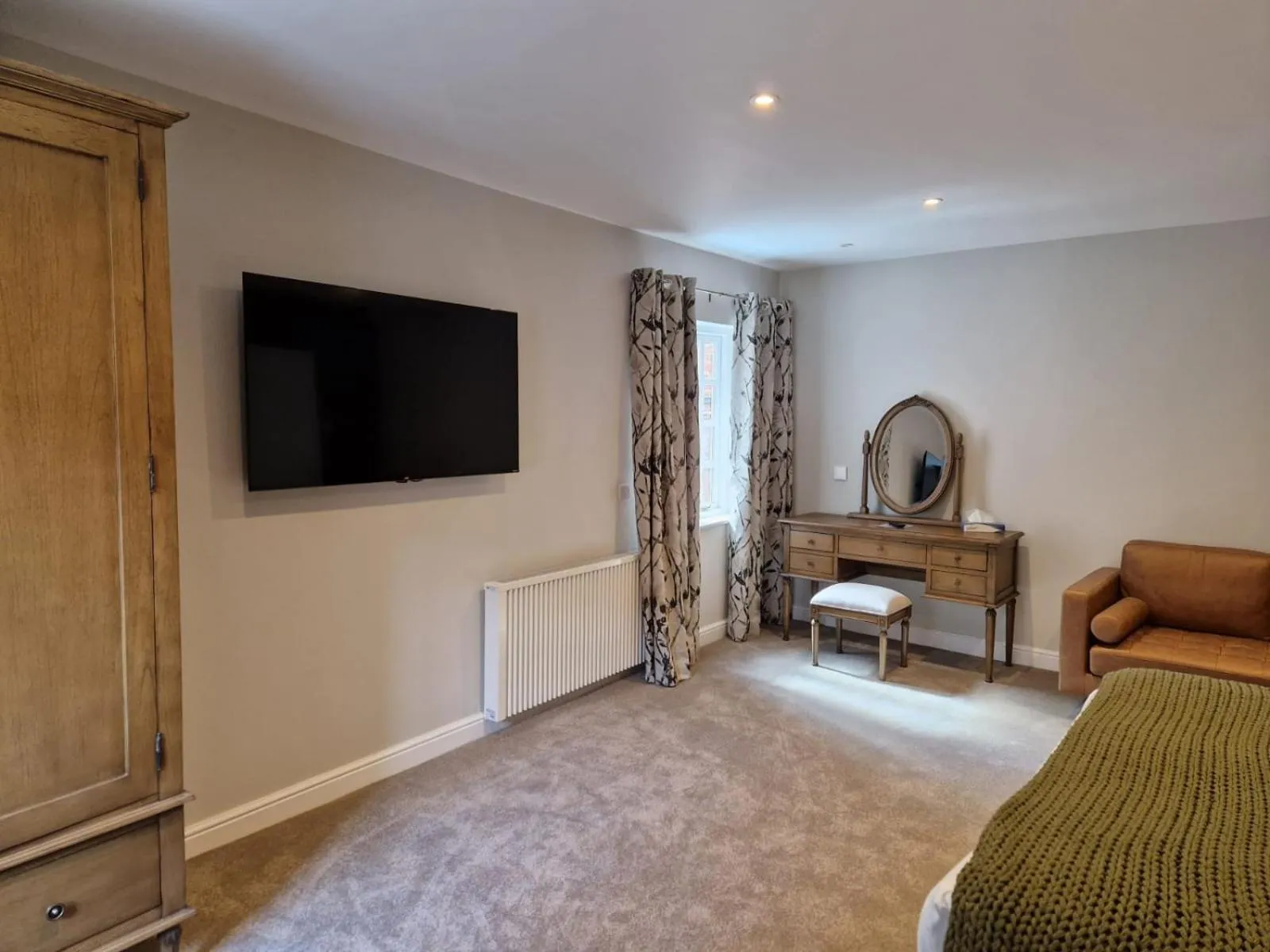 Photo of the whole room, Bed in Best Western Plus West Retford Hotel