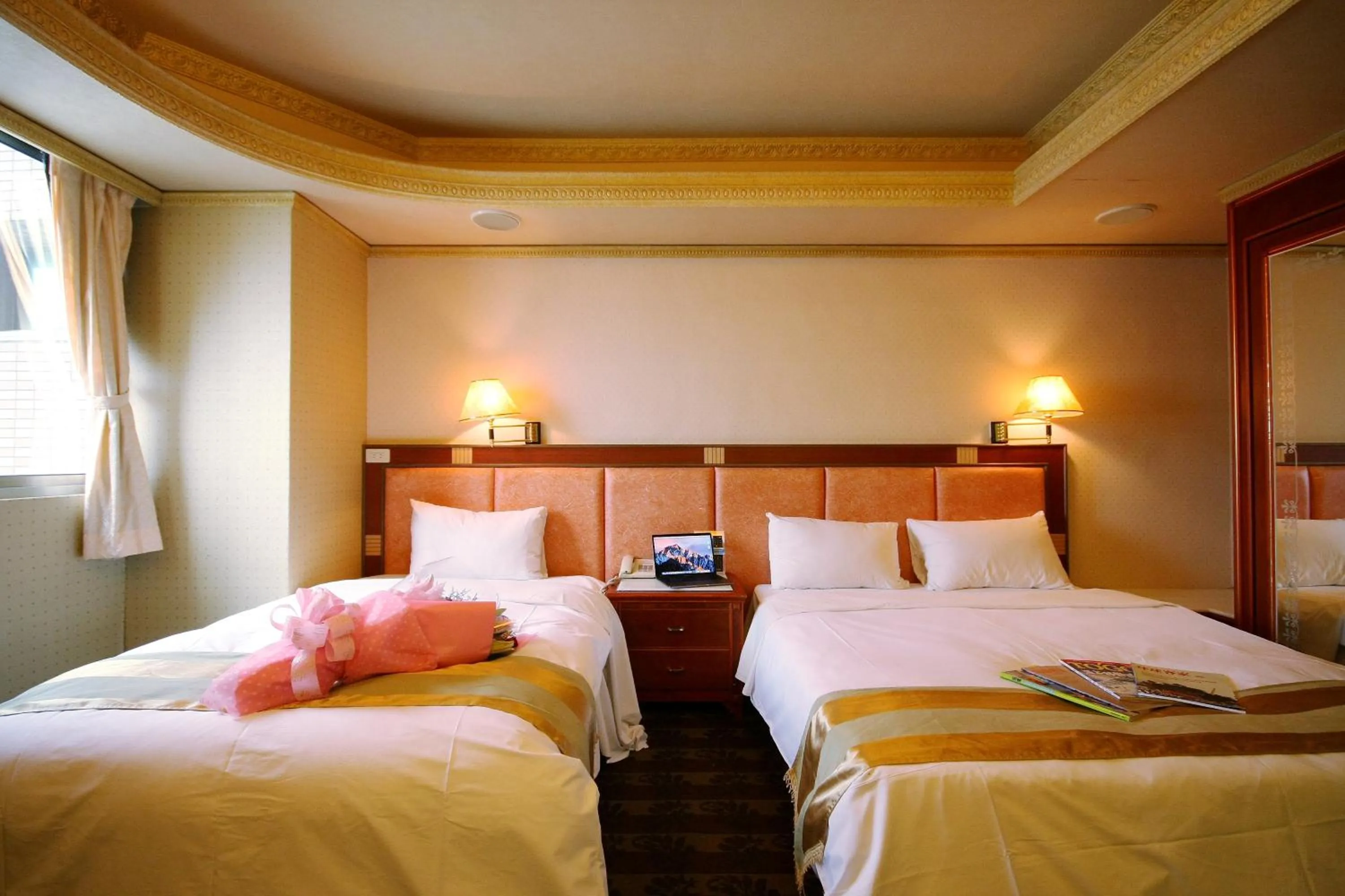 bunk bed, Bed in Wang Fu Hotel