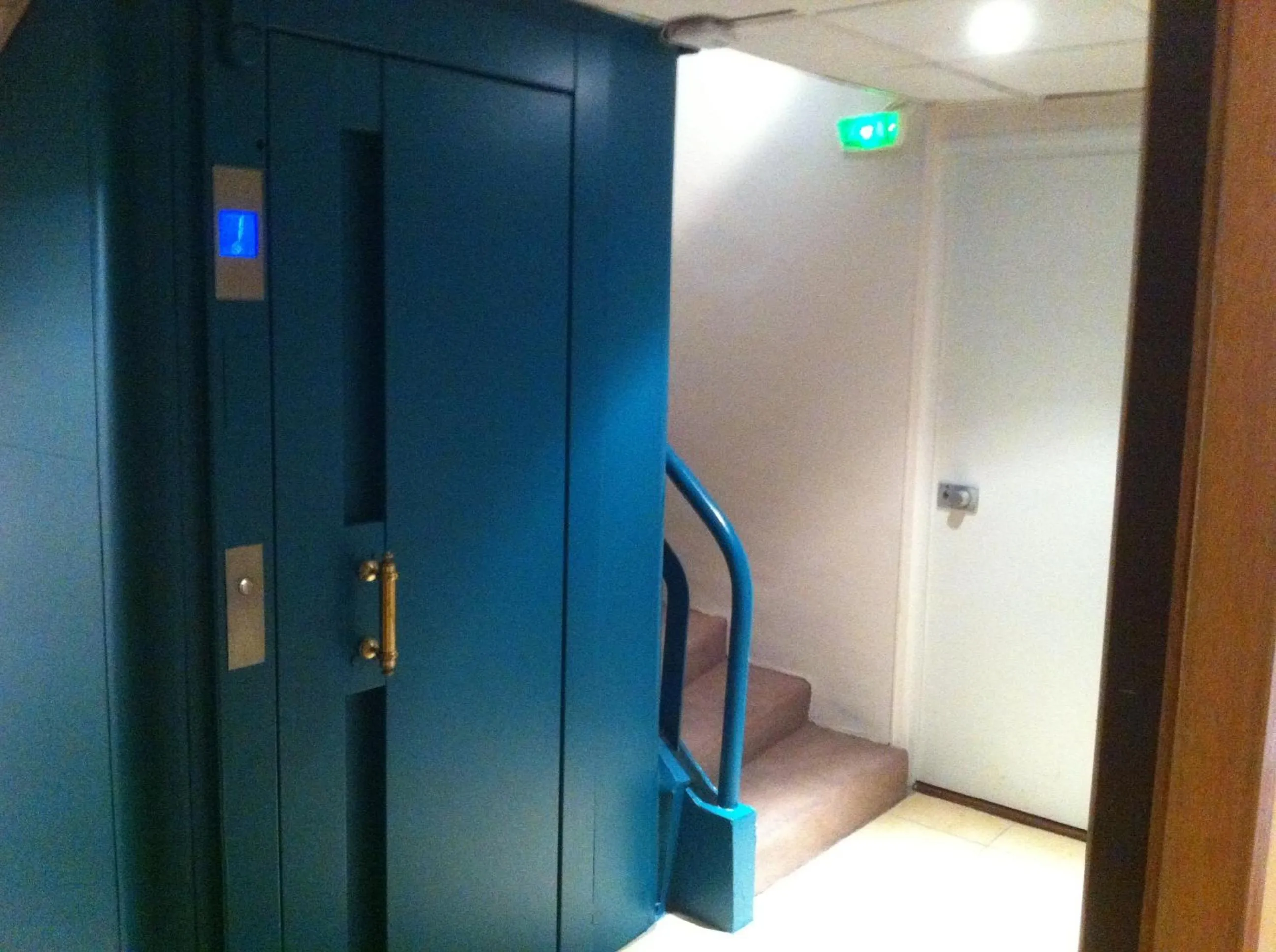 Lobby or reception in Hôtel du Sud Vieux Port