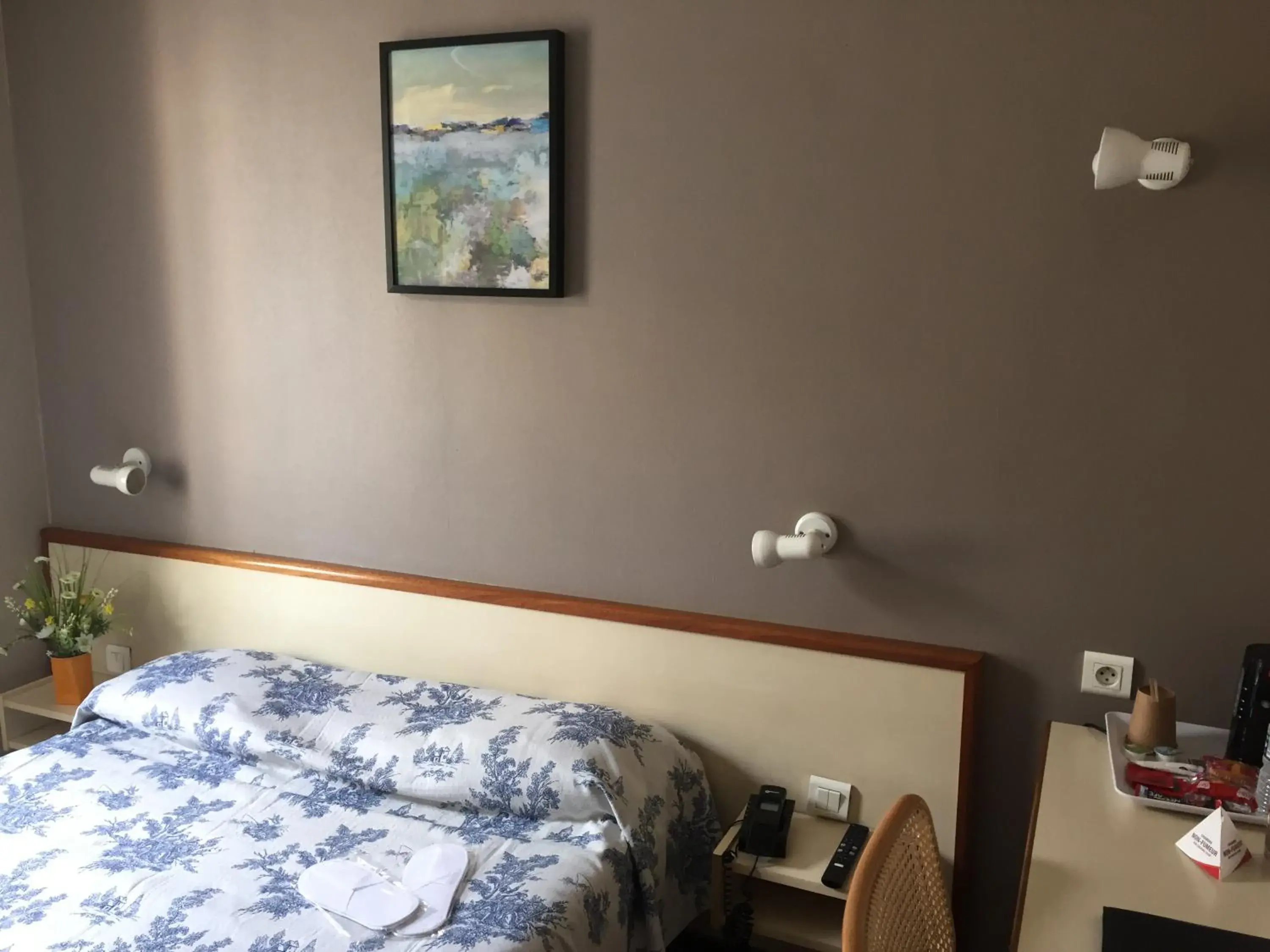 Bedroom, Bed in Hôtel du Sud Vieux Port Bedroom, Bed in Hôtel du Sud Vieux Port