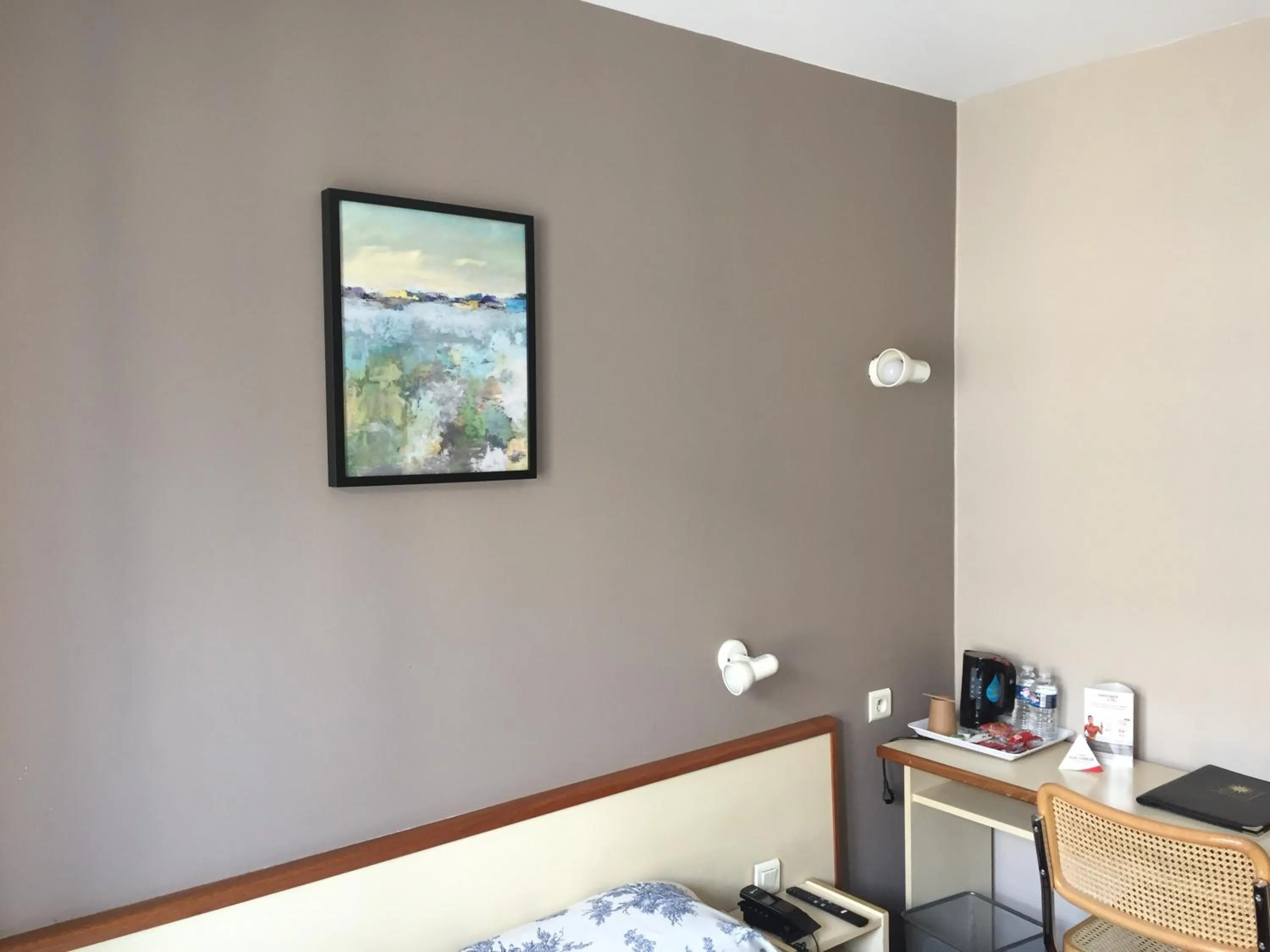 Bedroom in Hôtel du Sud Vieux Port