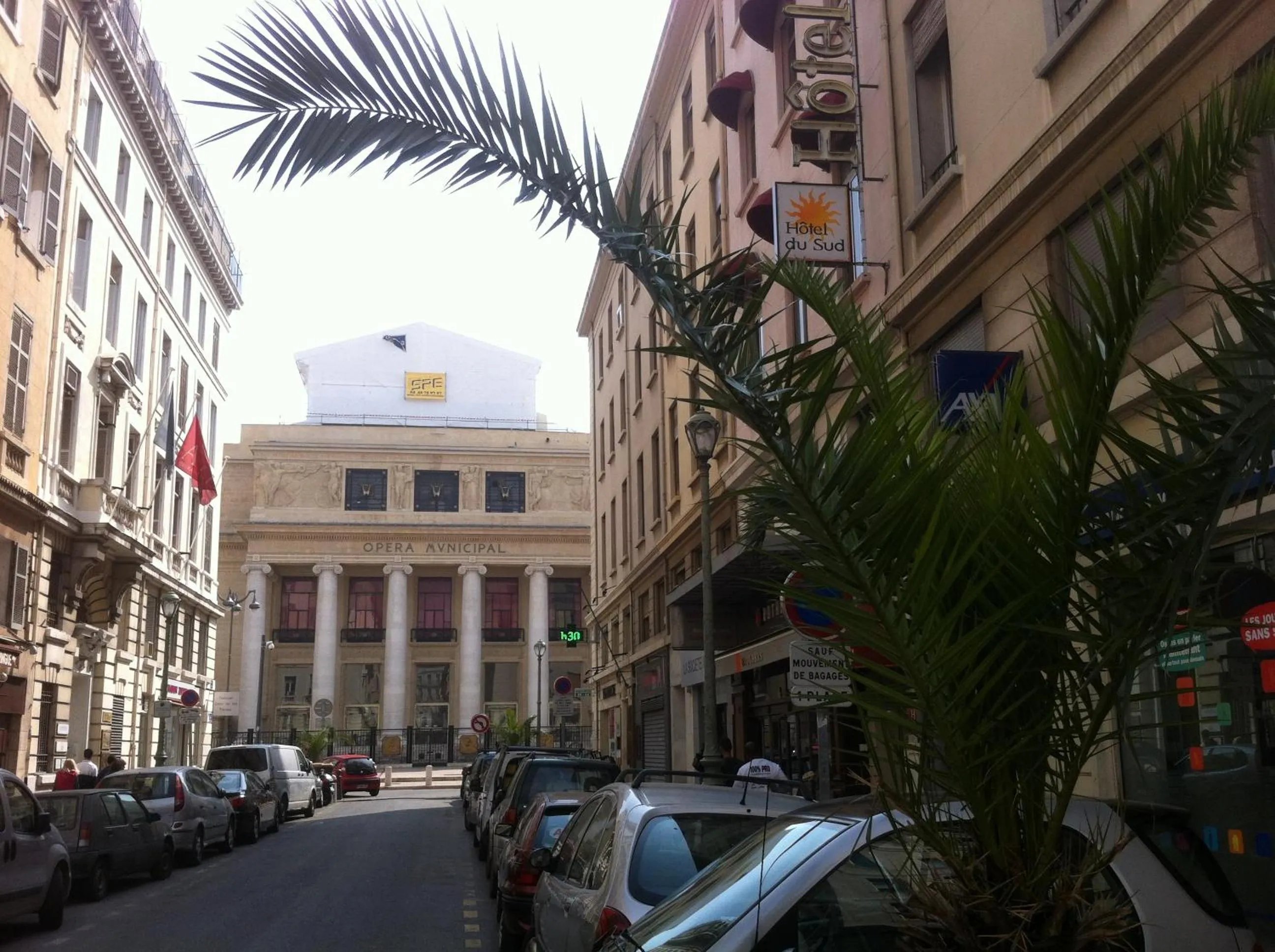 Facade/entrance in Hôtel du Sud Vieux Port