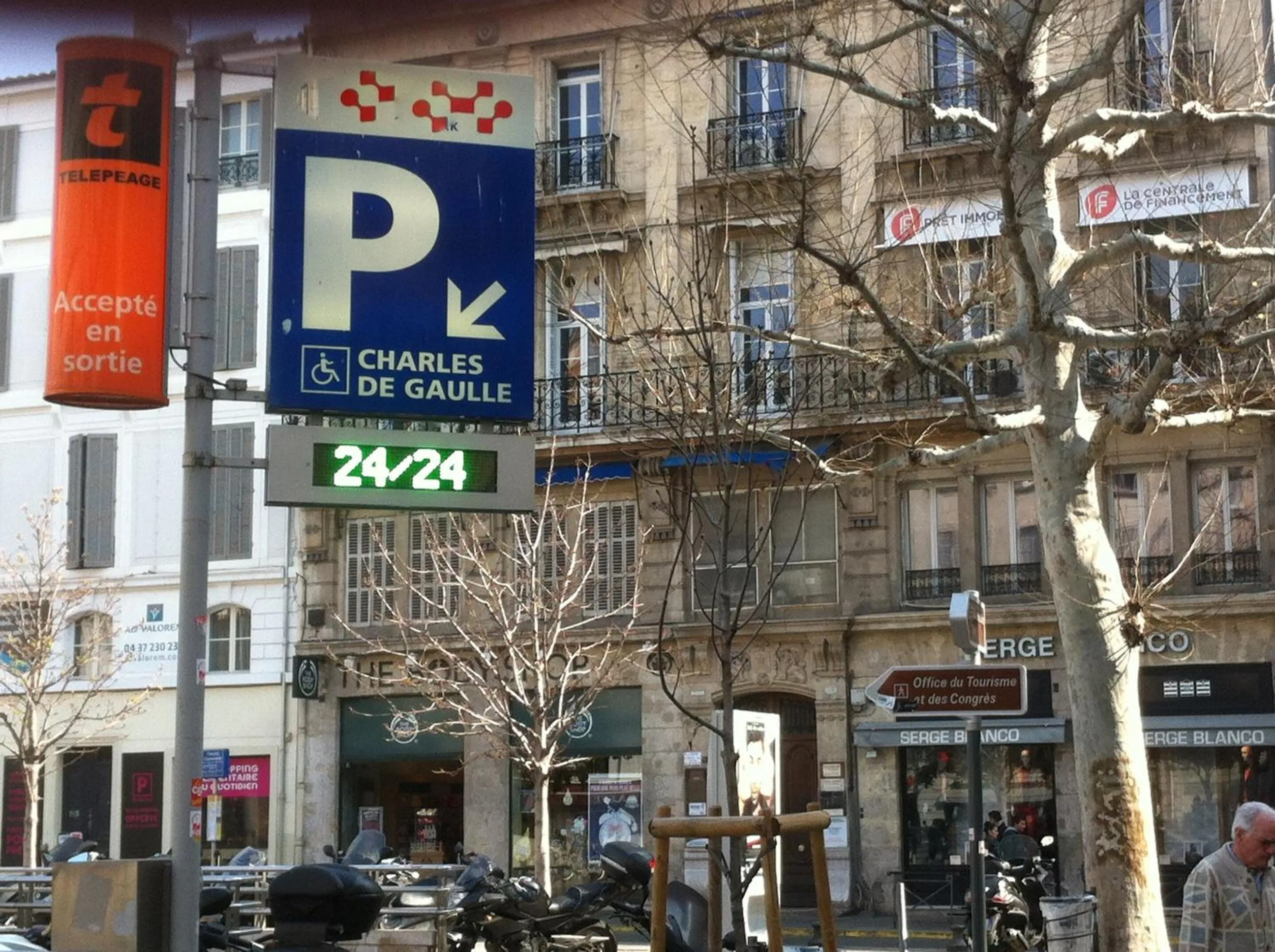 Area and facilities in Hôtel du Sud Vieux Port